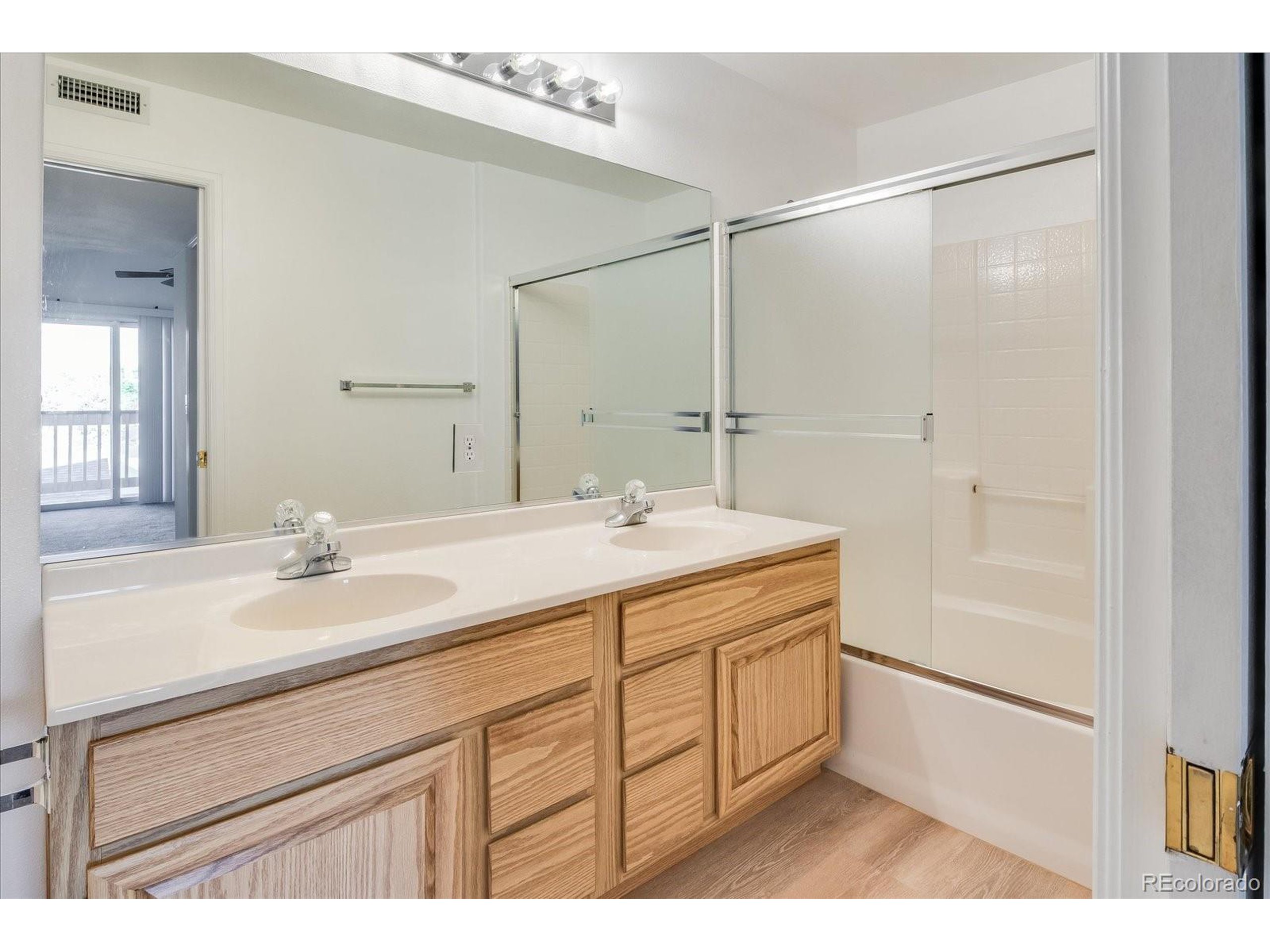 1110 Opal St 201