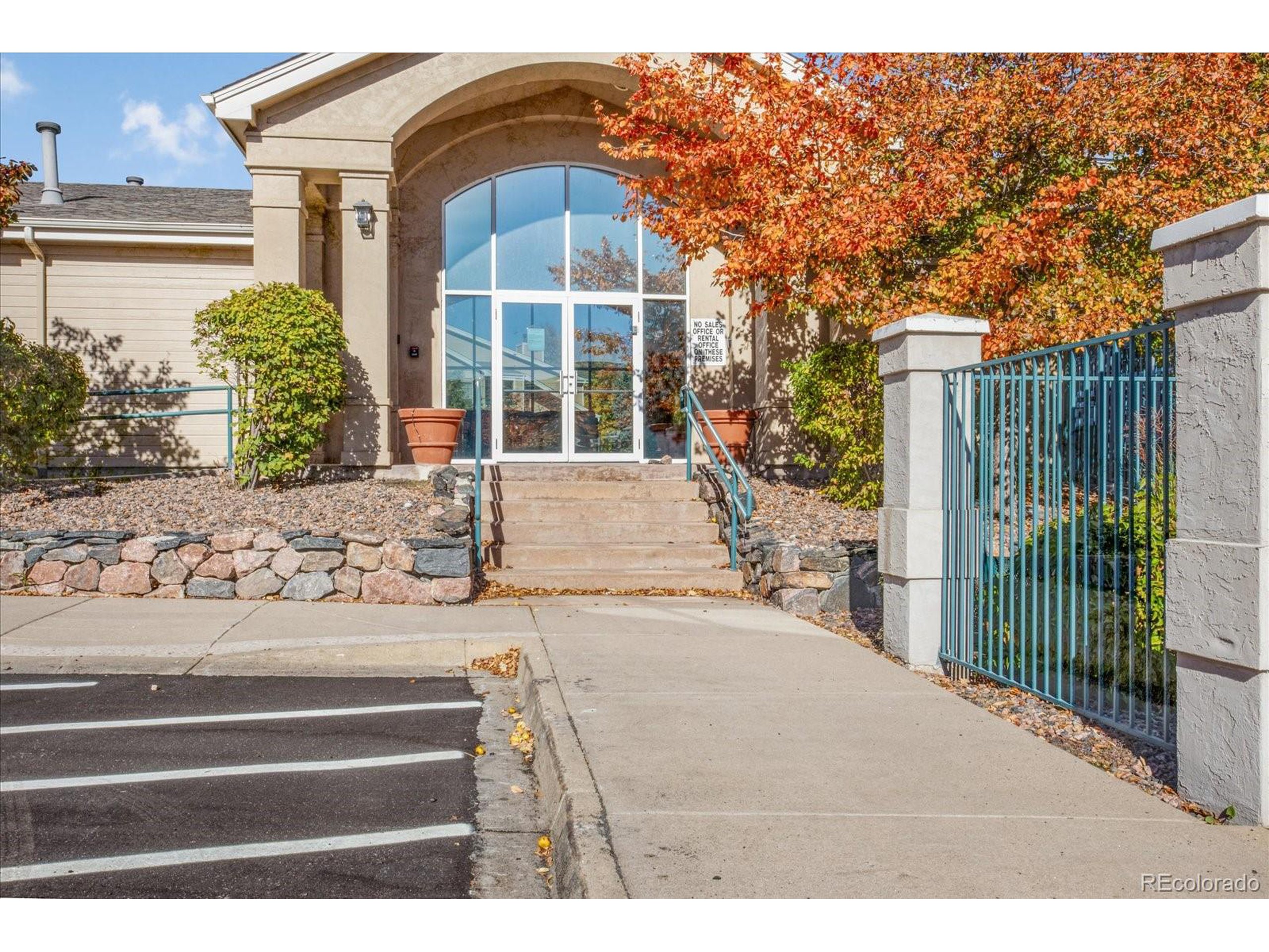 1110 Opal St 201