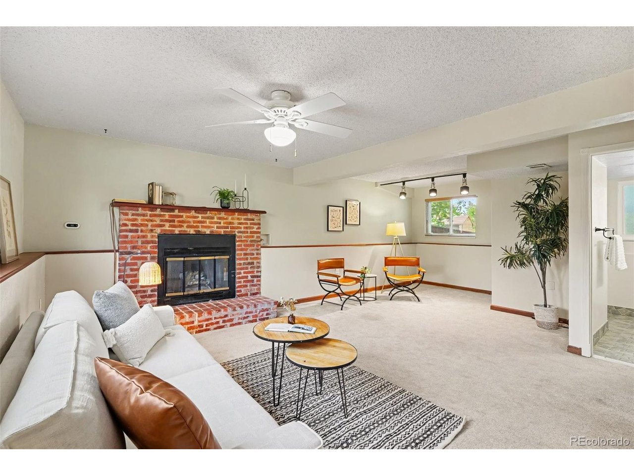 11423 W Ida Ave