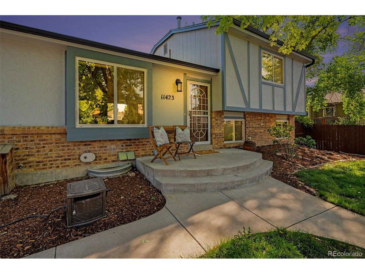 11423 W Ida Ave