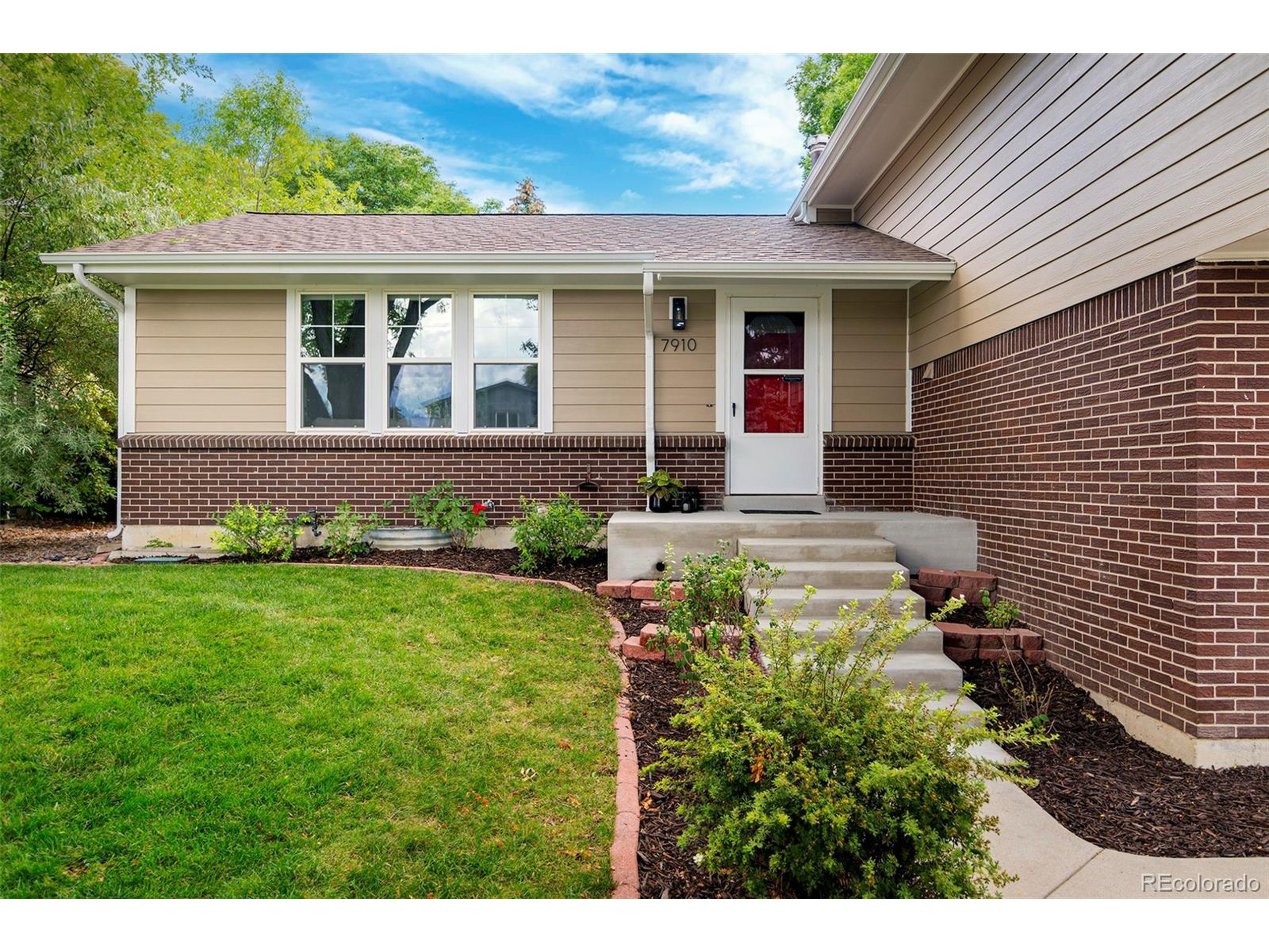 7910 Grasmere Dr