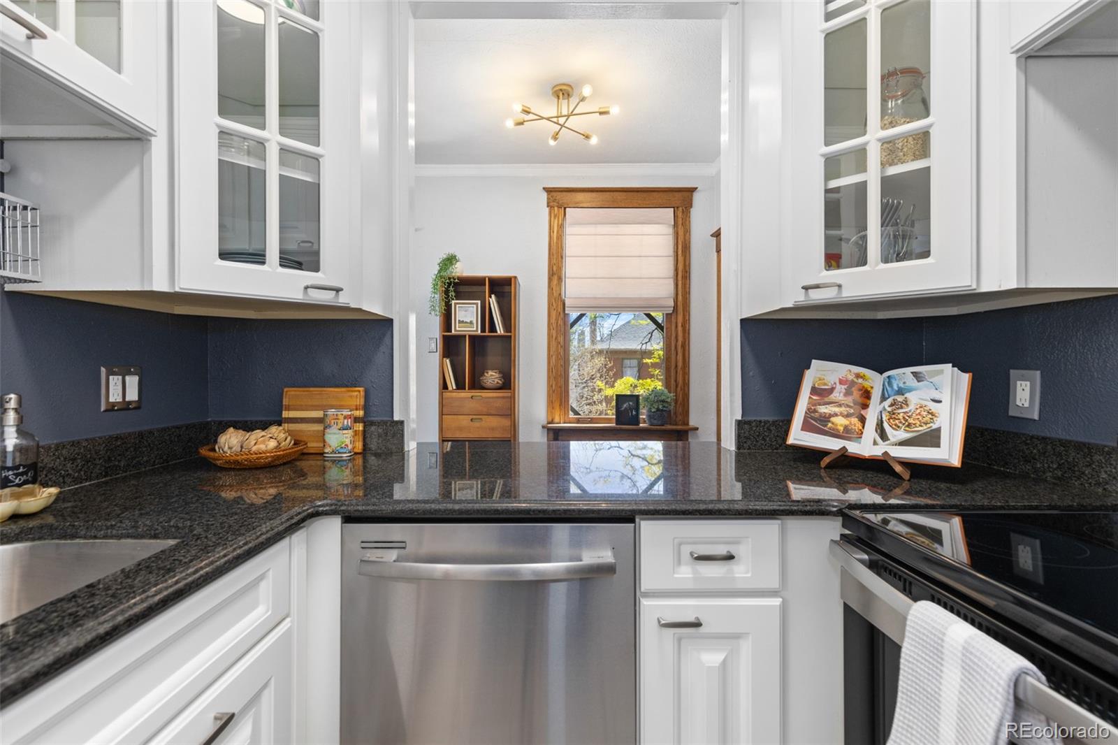 1401 Fillmore Street Unit: 3