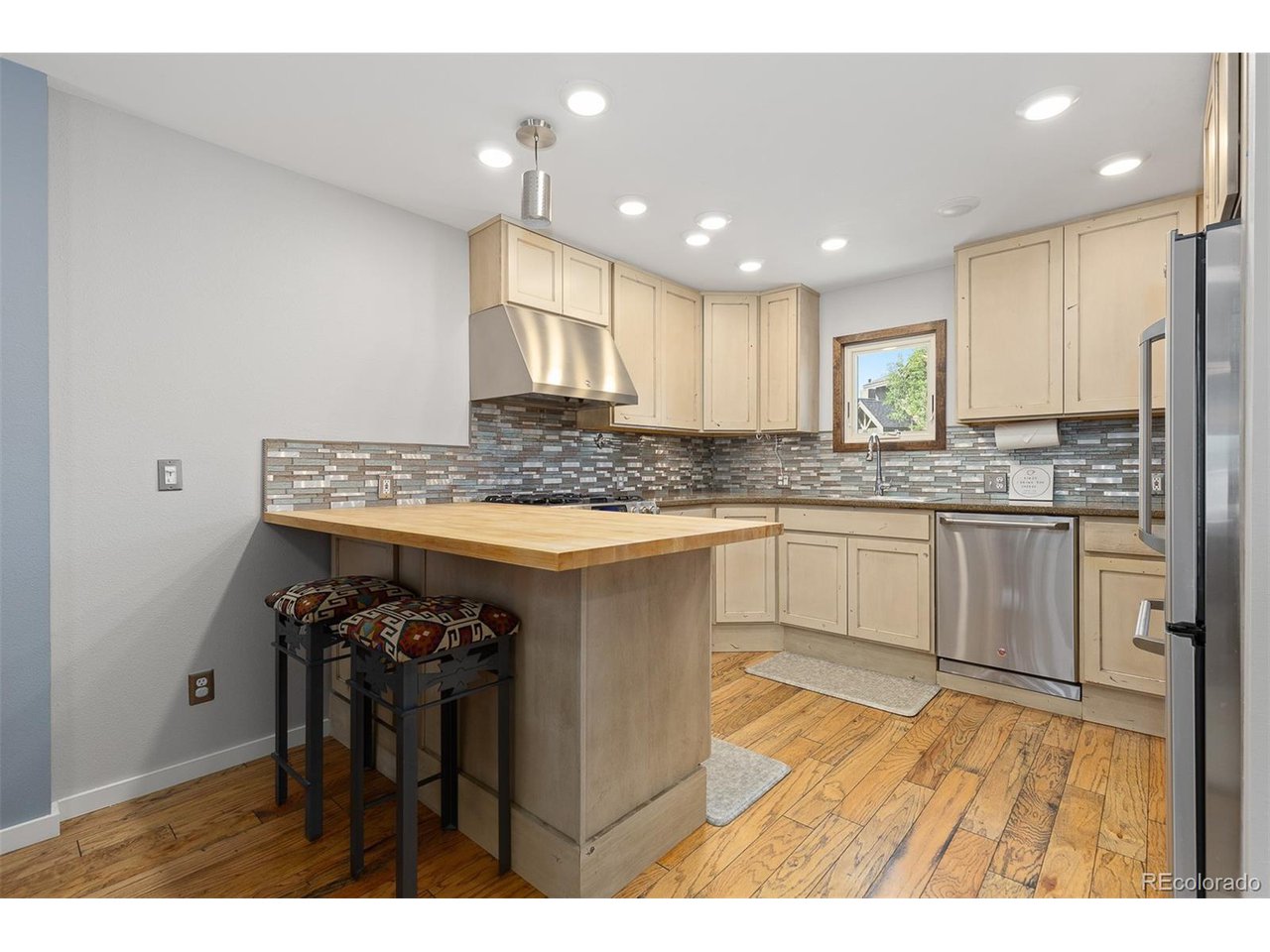 329 N Chipmunk Cir