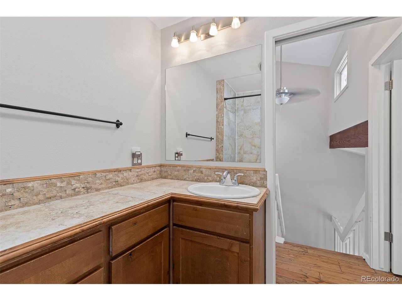329 N Chipmunk Cir