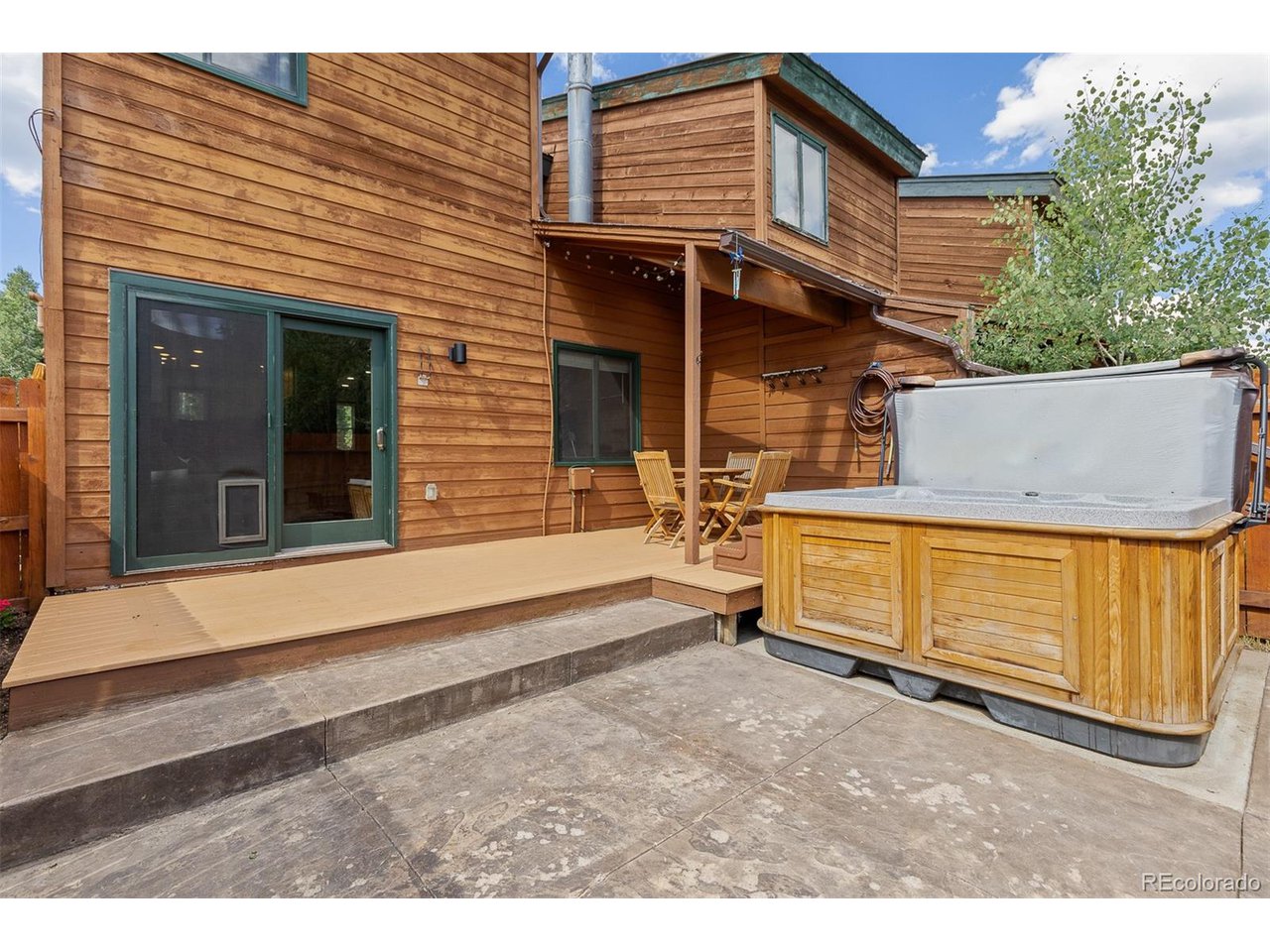 329 N Chipmunk Cir