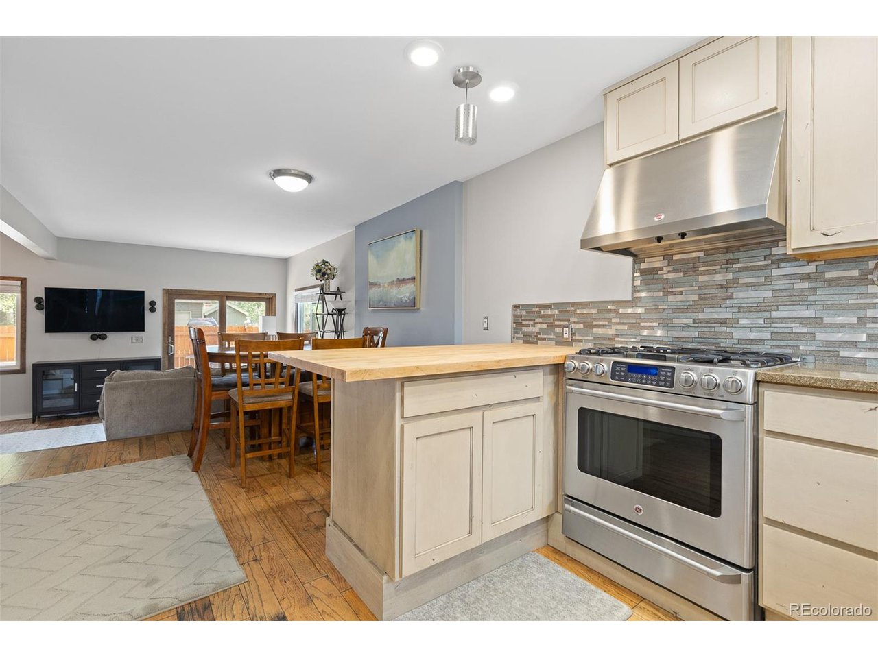 329 N Chipmunk Cir
