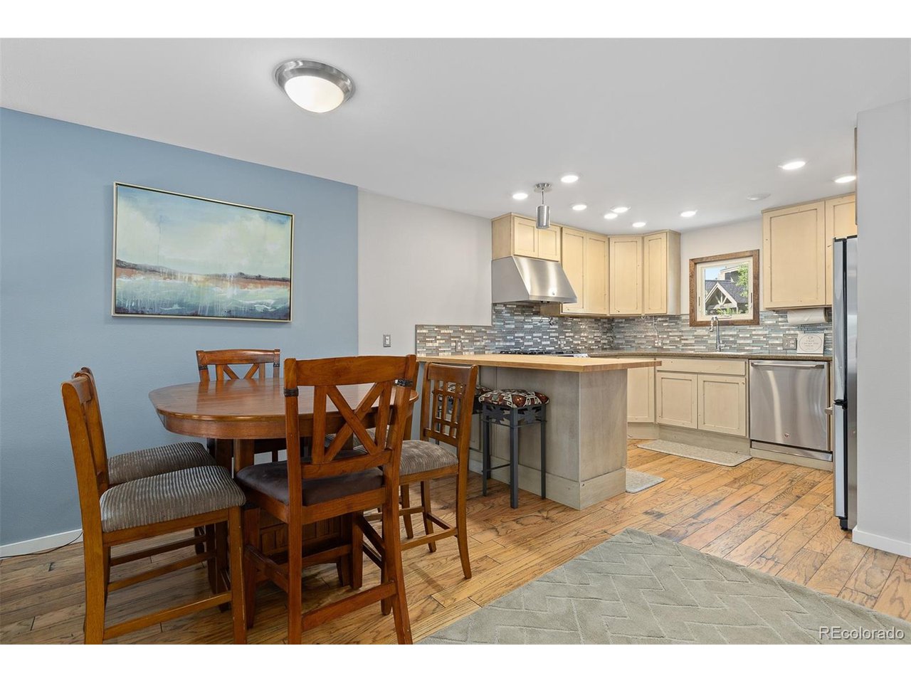 329 N Chipmunk Cir
