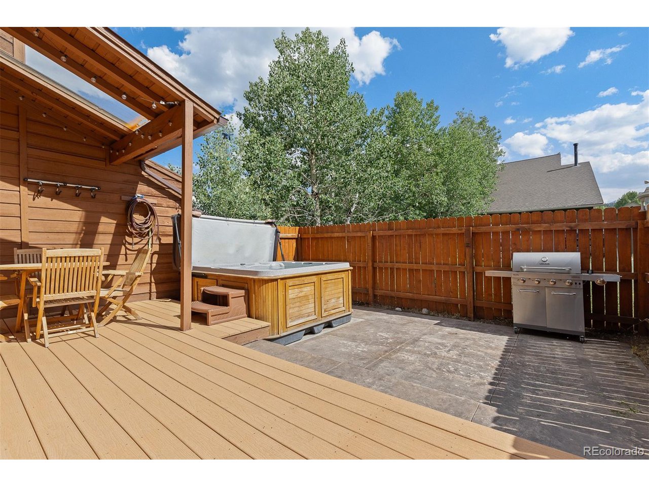 329 N Chipmunk Cir