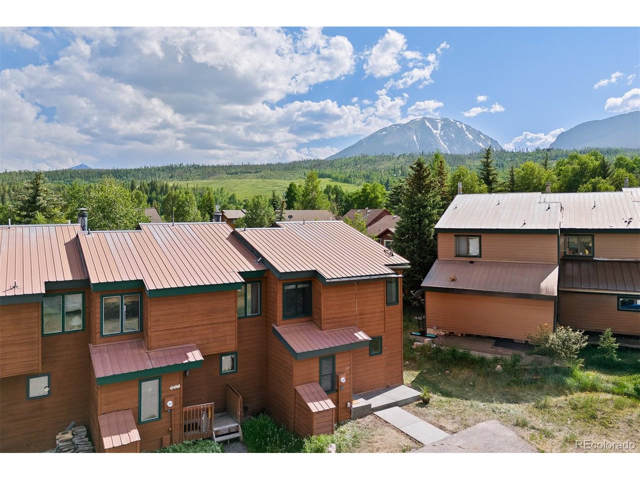 329 N Chipmunk Cir