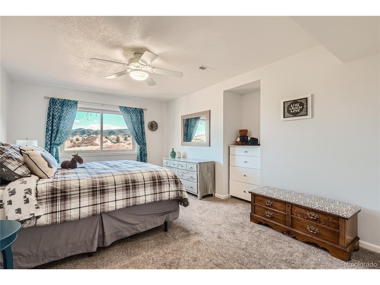 104 Willowleaf Dr
