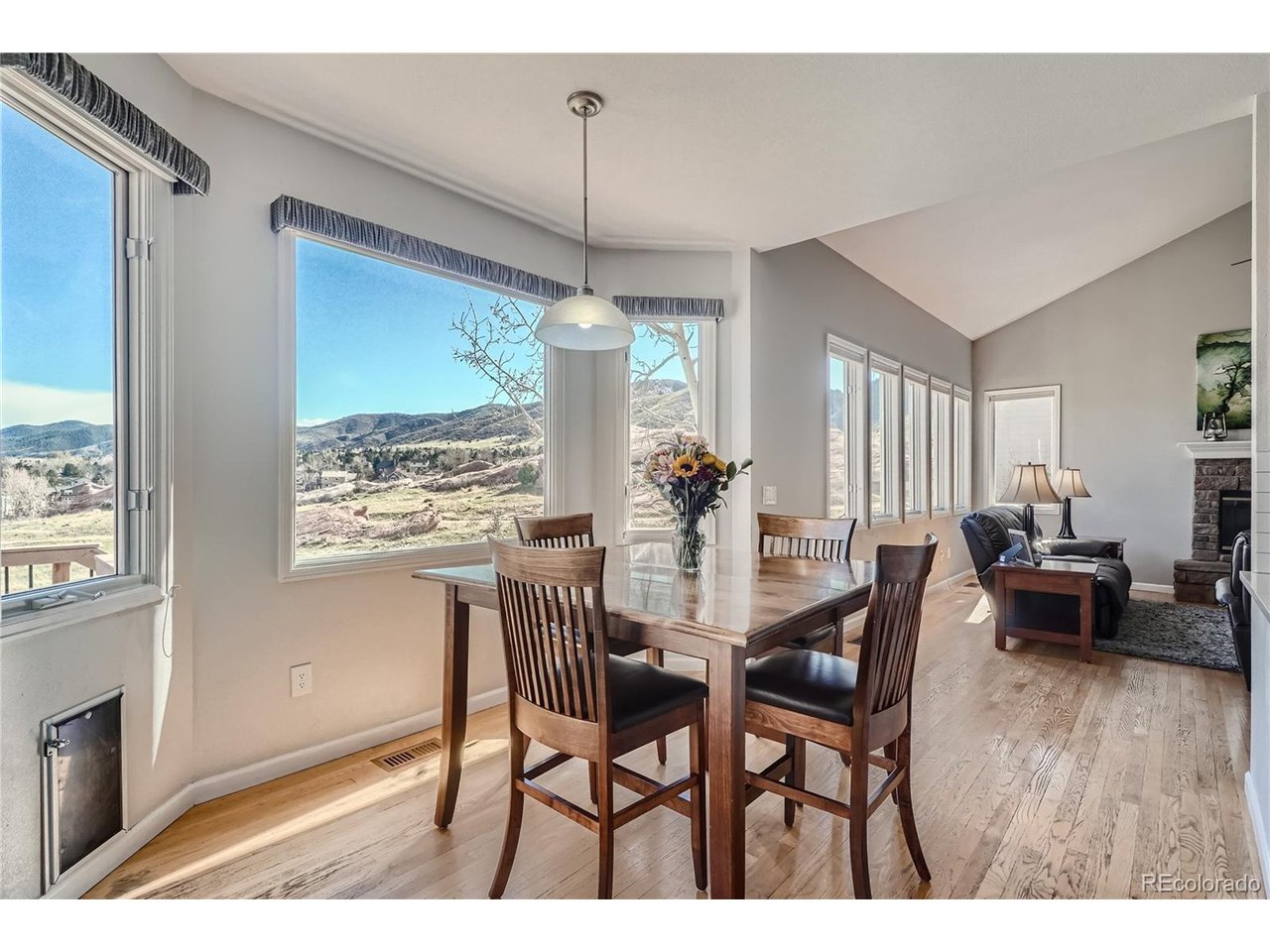 104 Willowleaf Dr