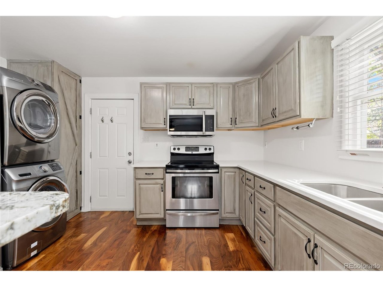 4600 W Cedar Ave