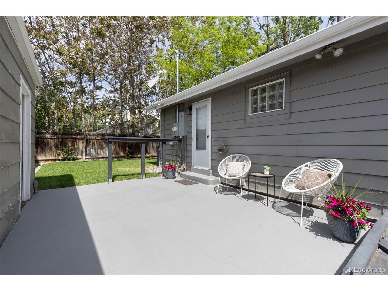 4600 W Cedar Ave