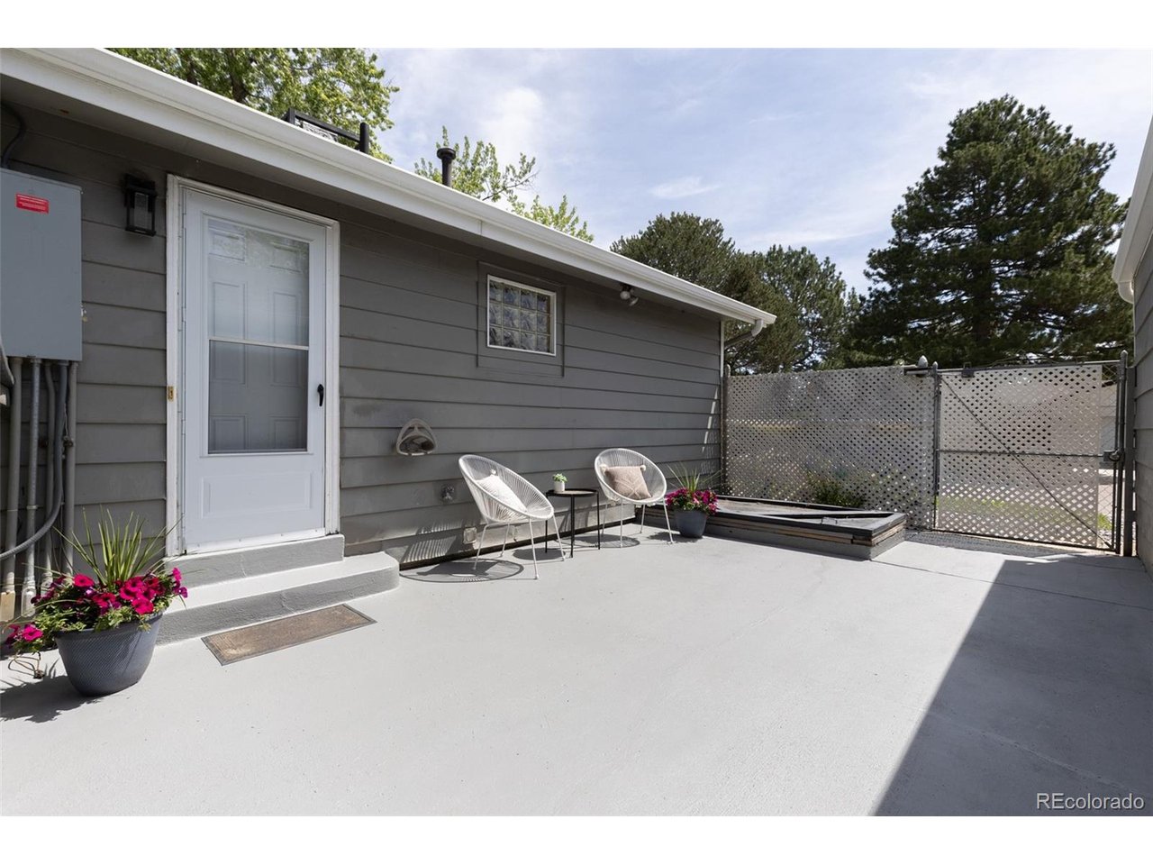 4600 W Cedar Ave