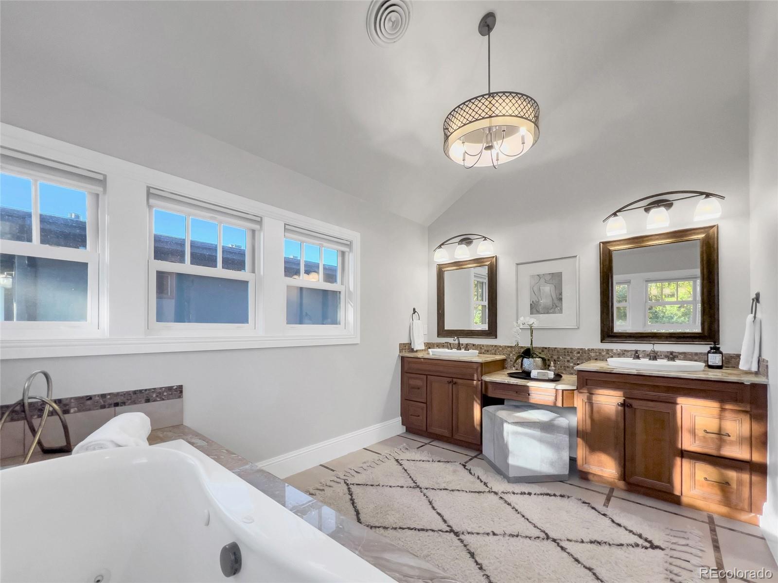 2486 S Monroe Street S