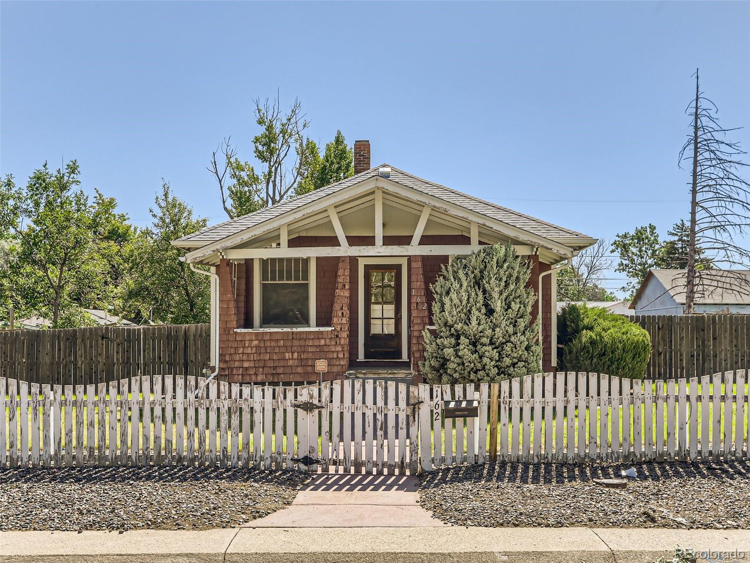 162 N Newton St