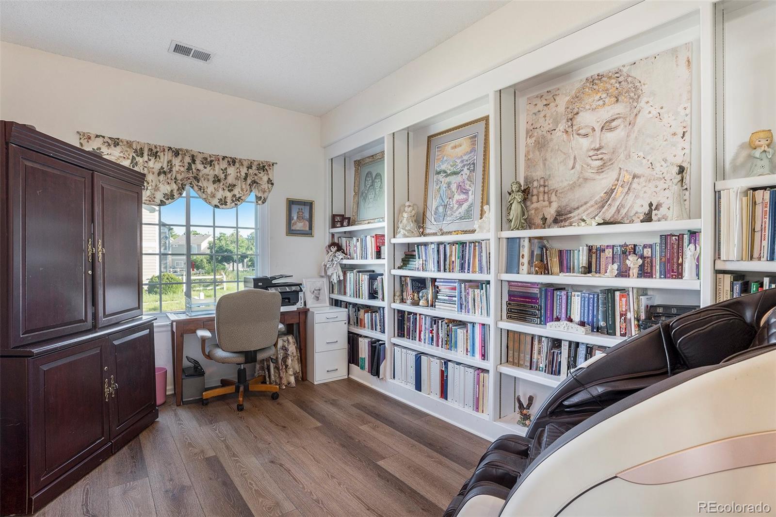 142 S Altura Court