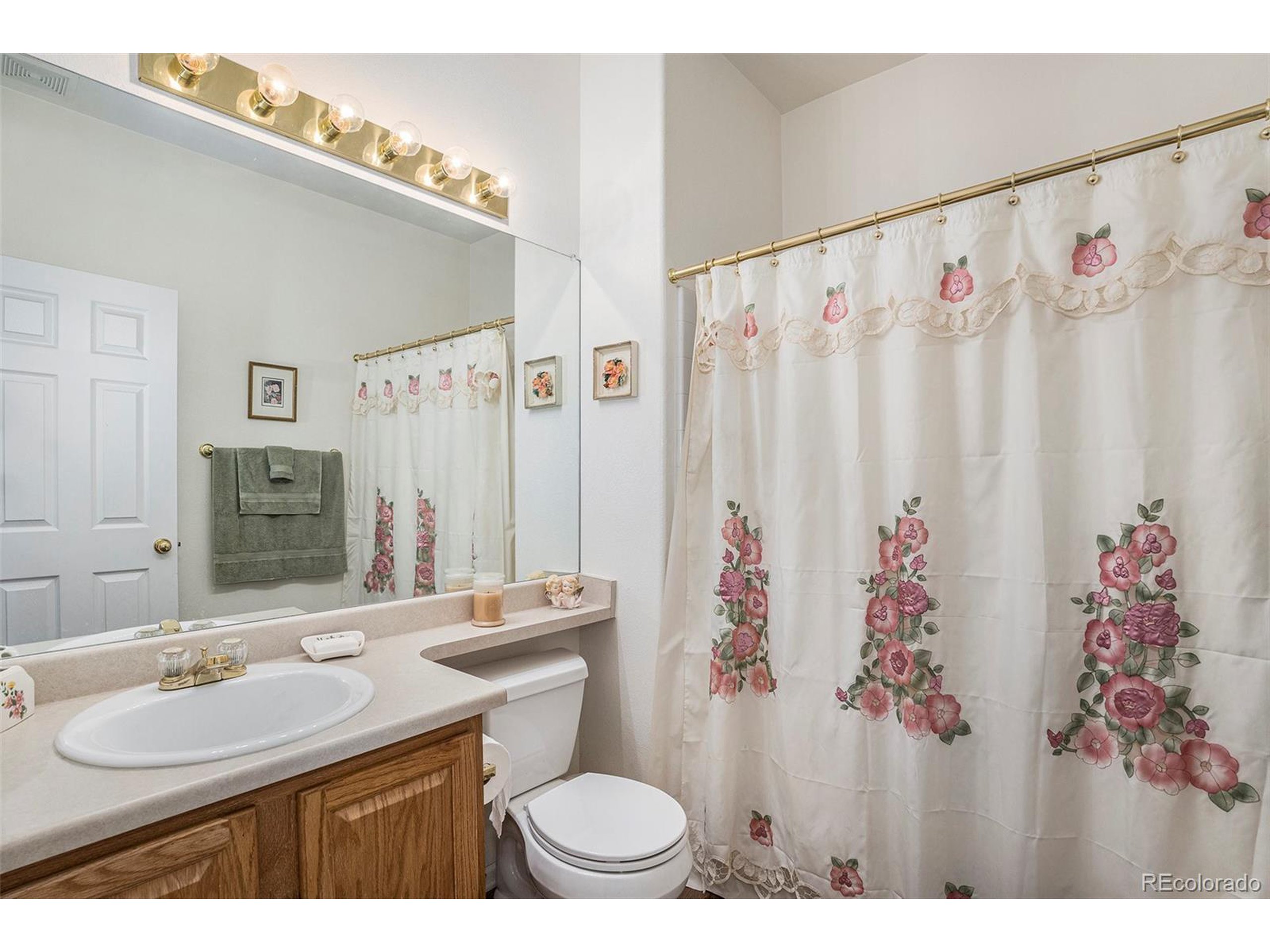 142 S Altura Ct