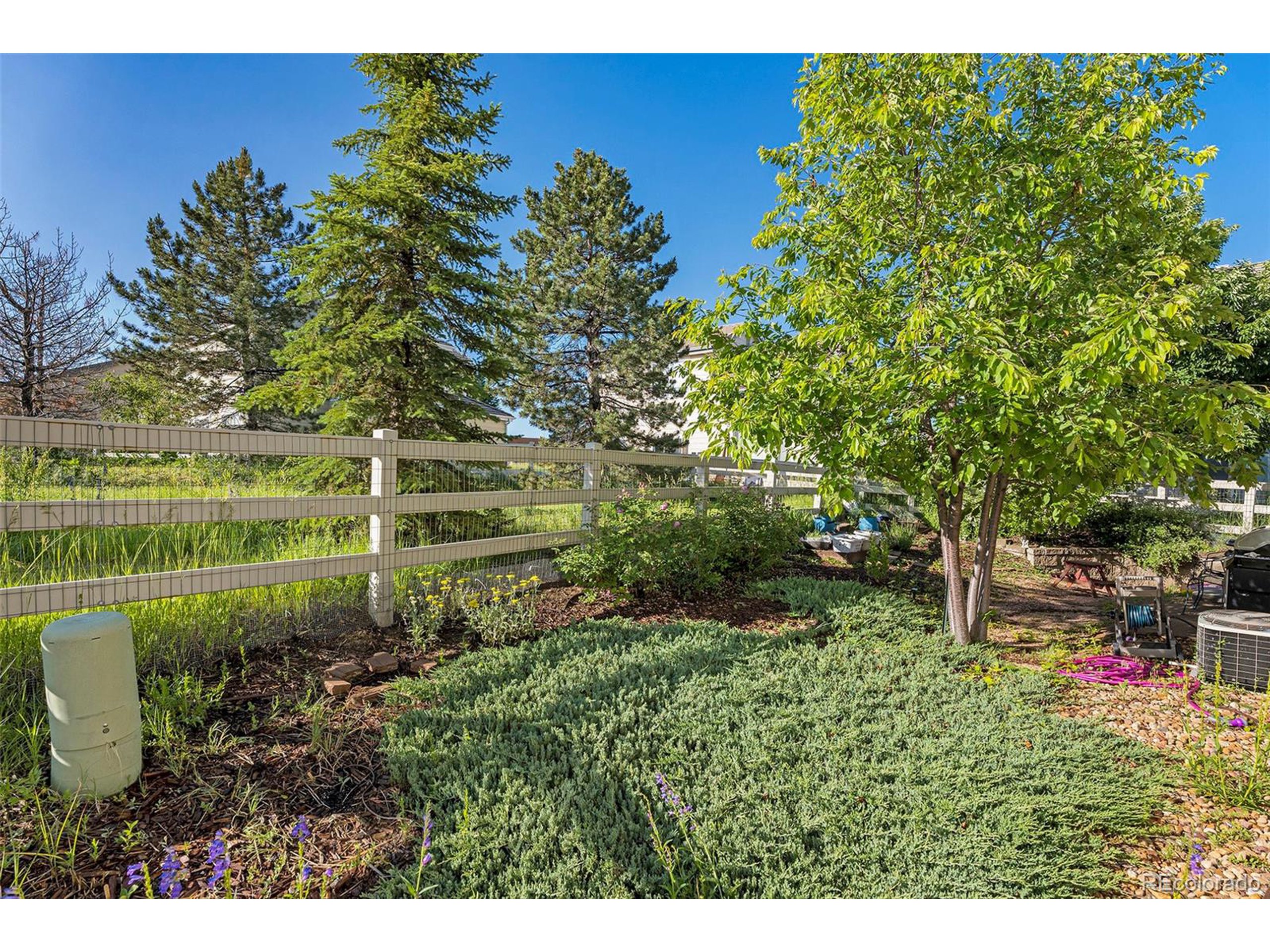 142 S Altura Ct