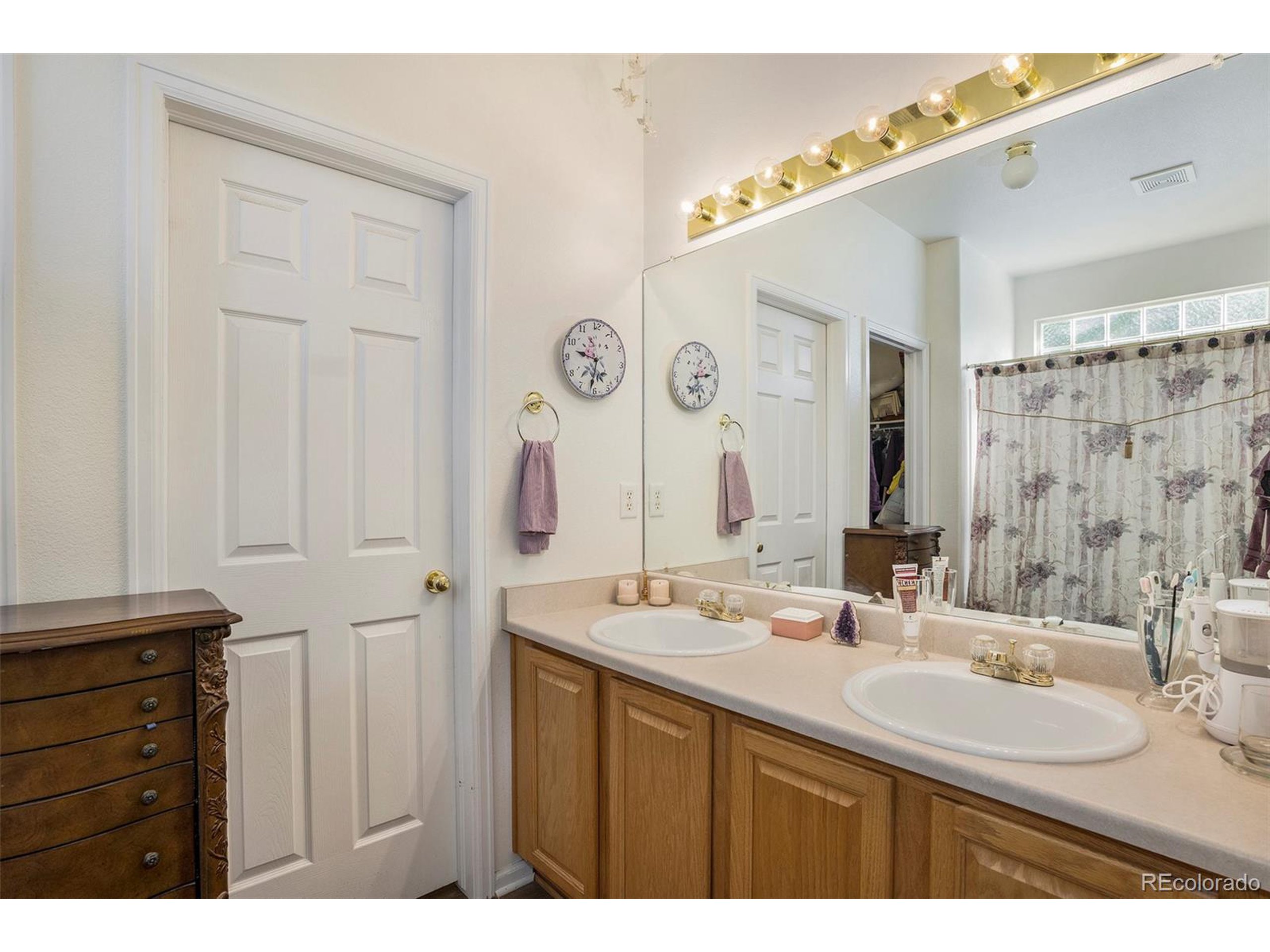 142 S Altura Ct