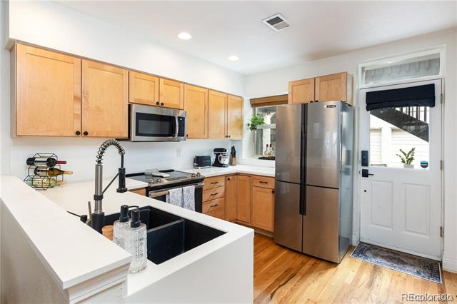 1415 E 16th Avenue Unit: 1/2