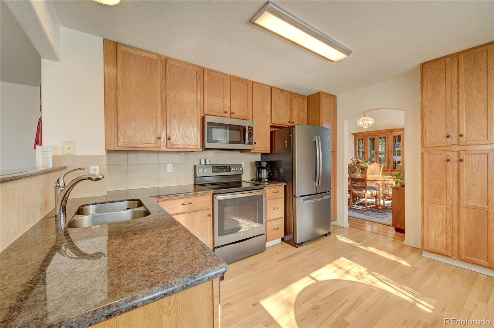 2664 Fernwood Place