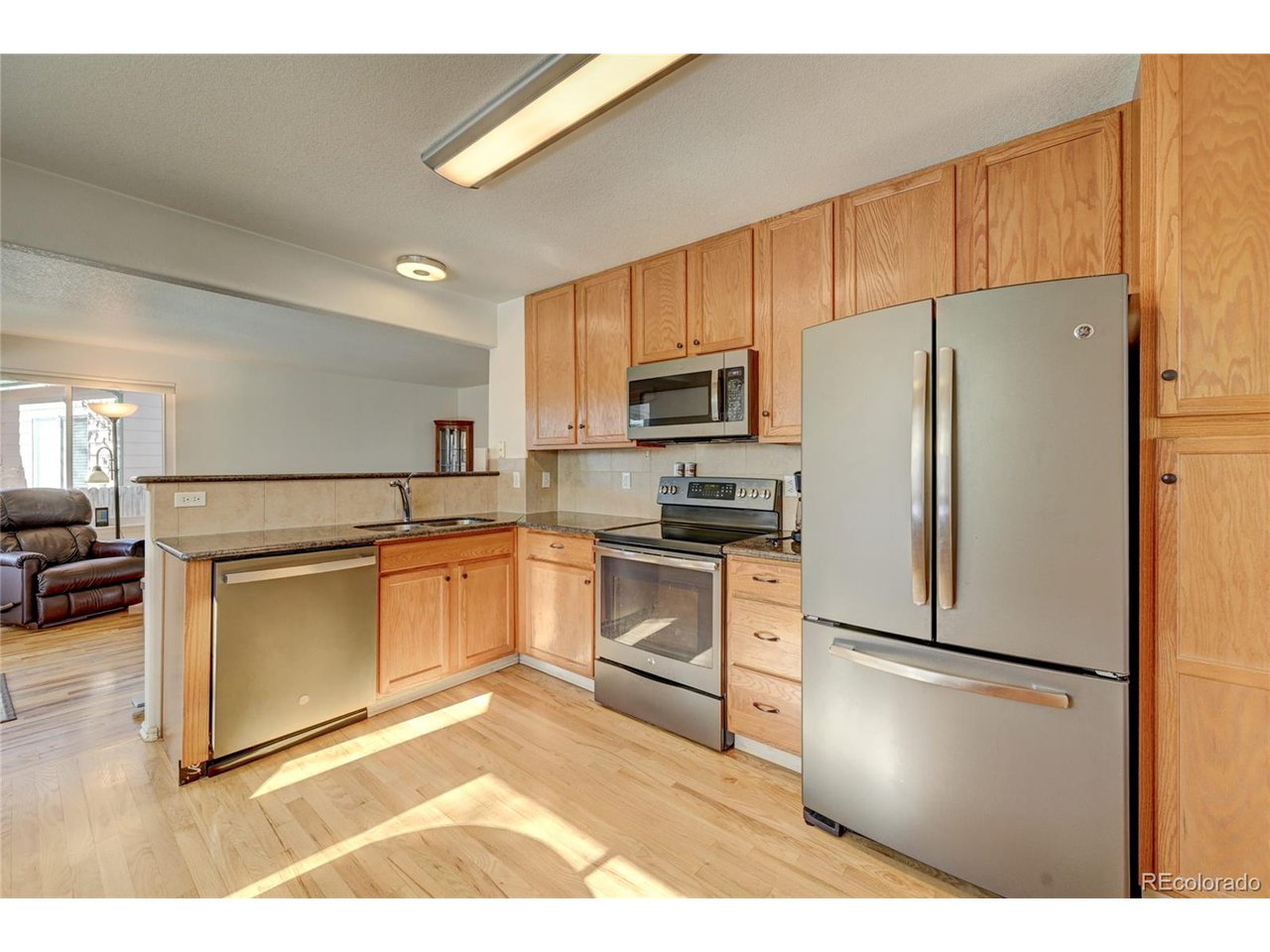 2664 Fernwood Pl