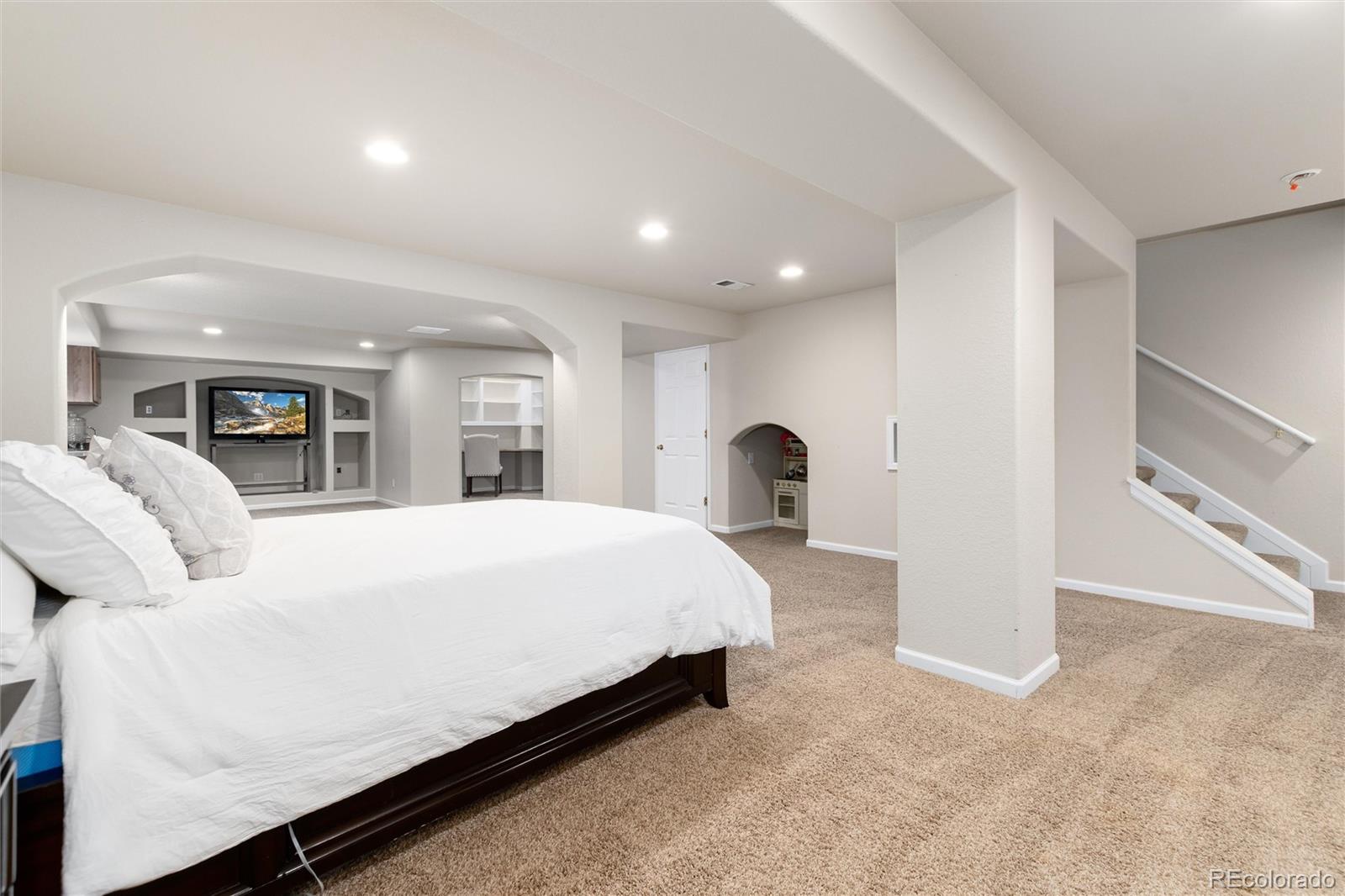 3920 Sunridge Terrace Drive