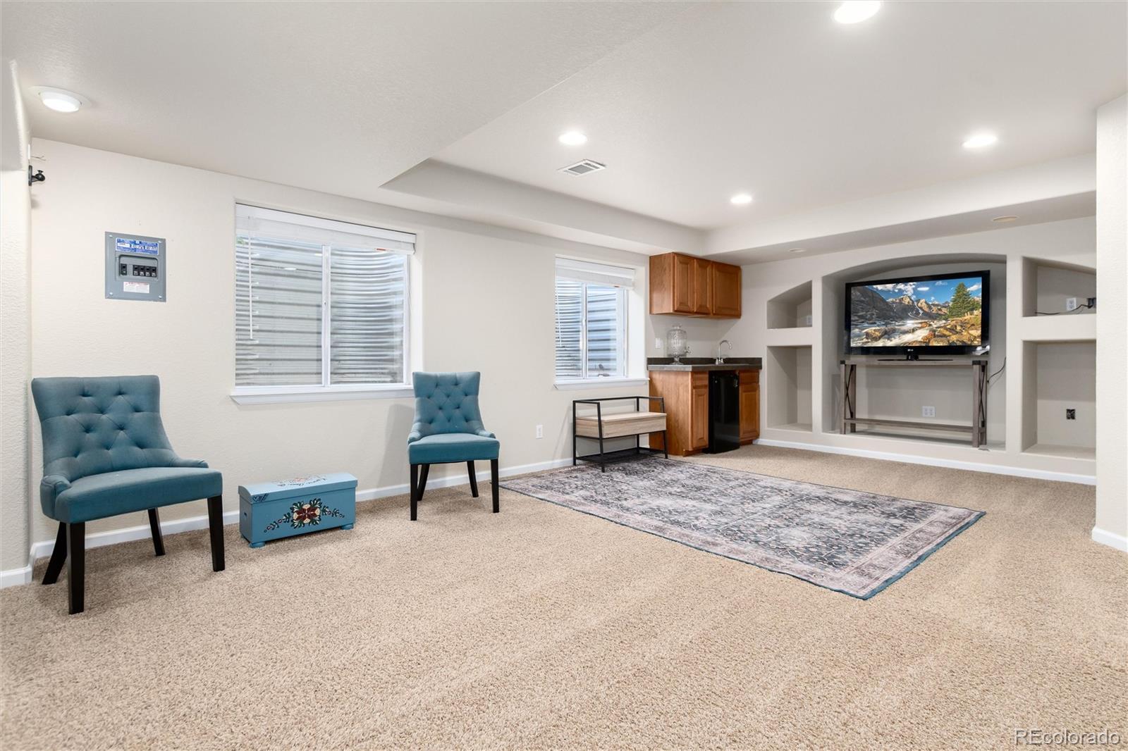 3920 Sunridge Terrace Drive