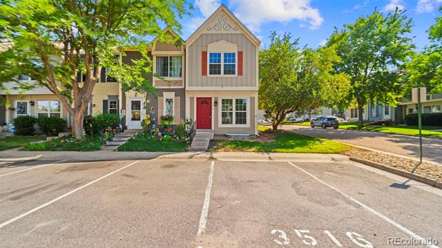 3516 Queen Anne Way
