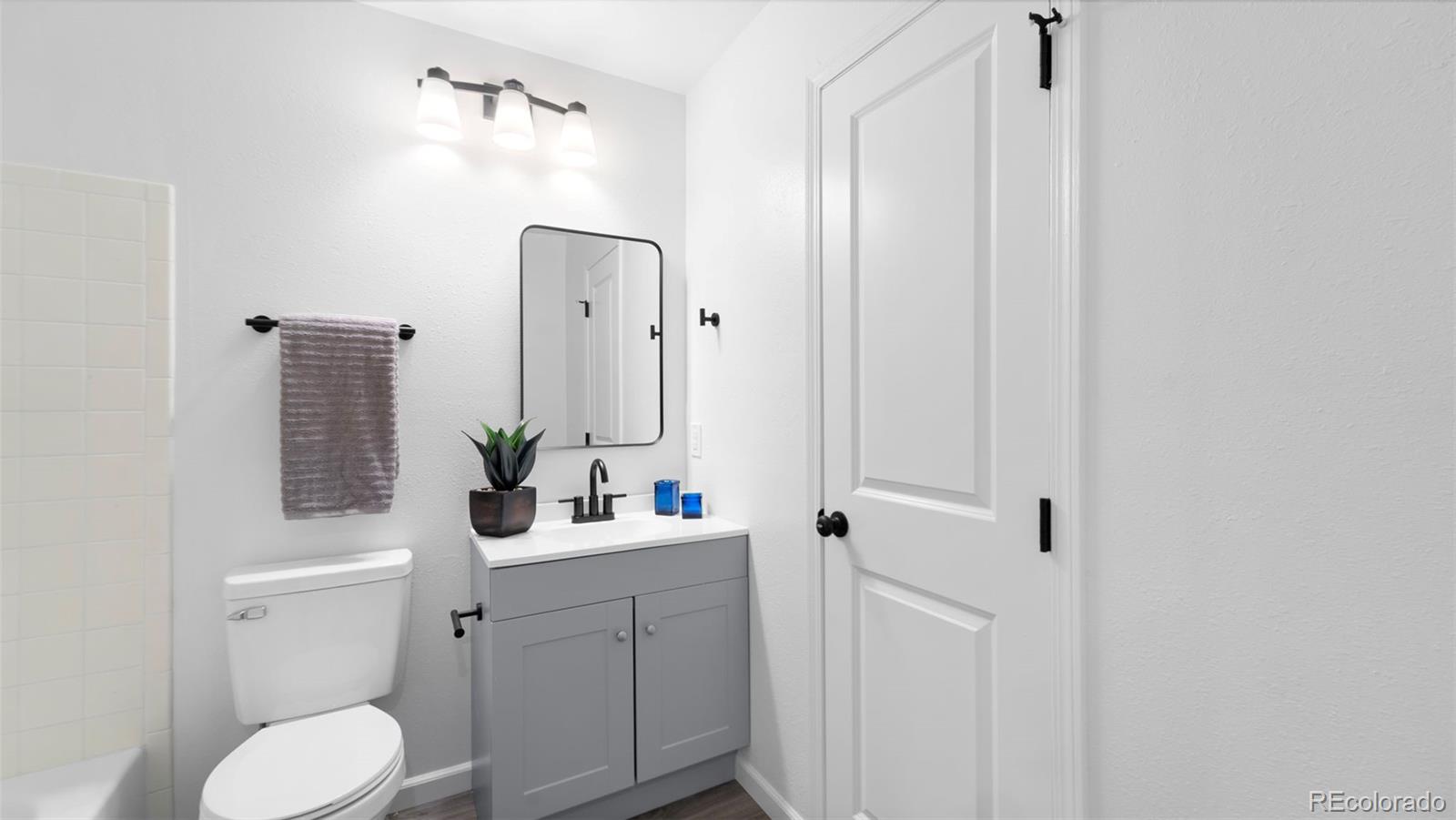 3516 Queen Anne Way