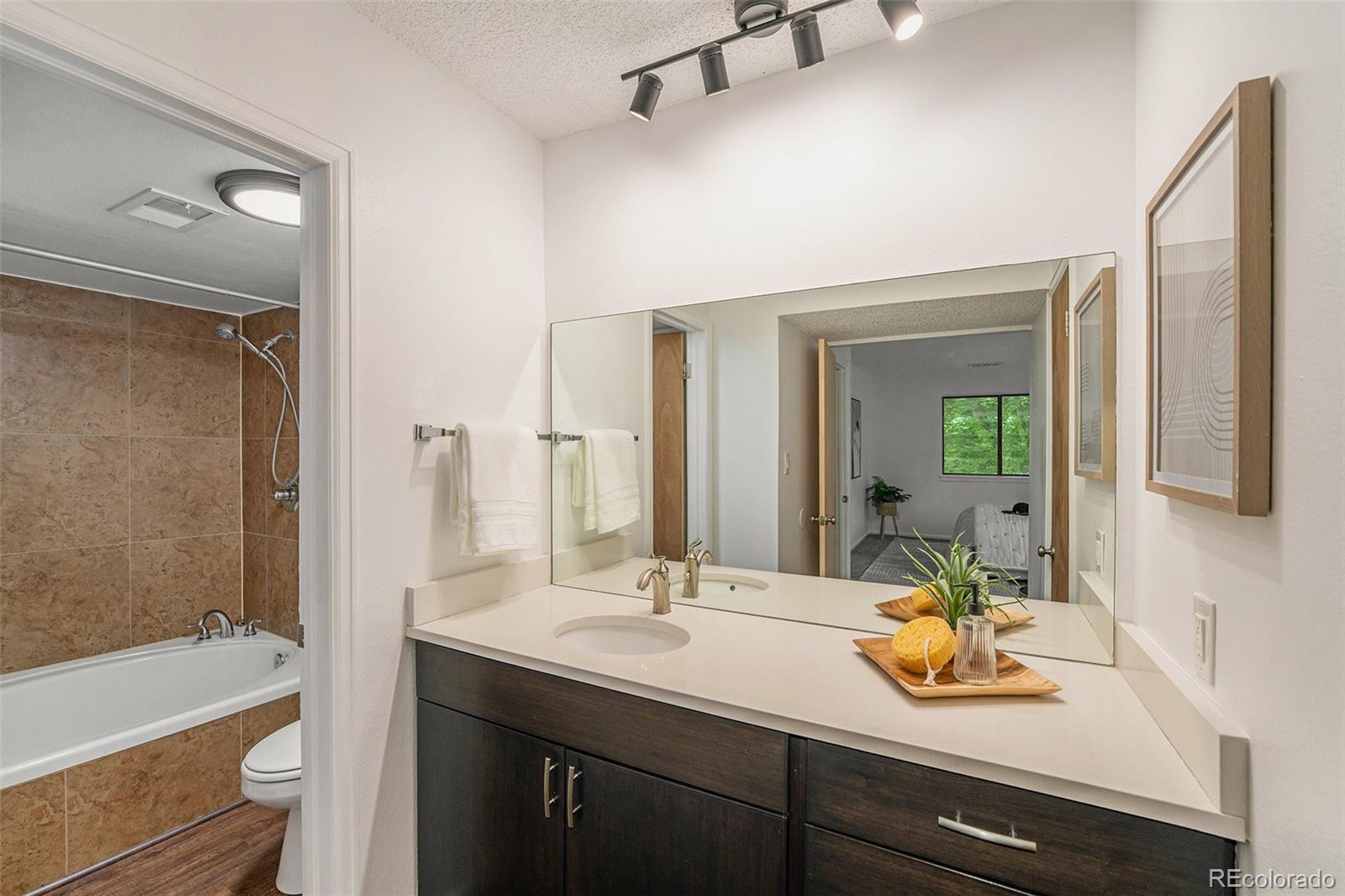 6388 Oak Court Unit: 205