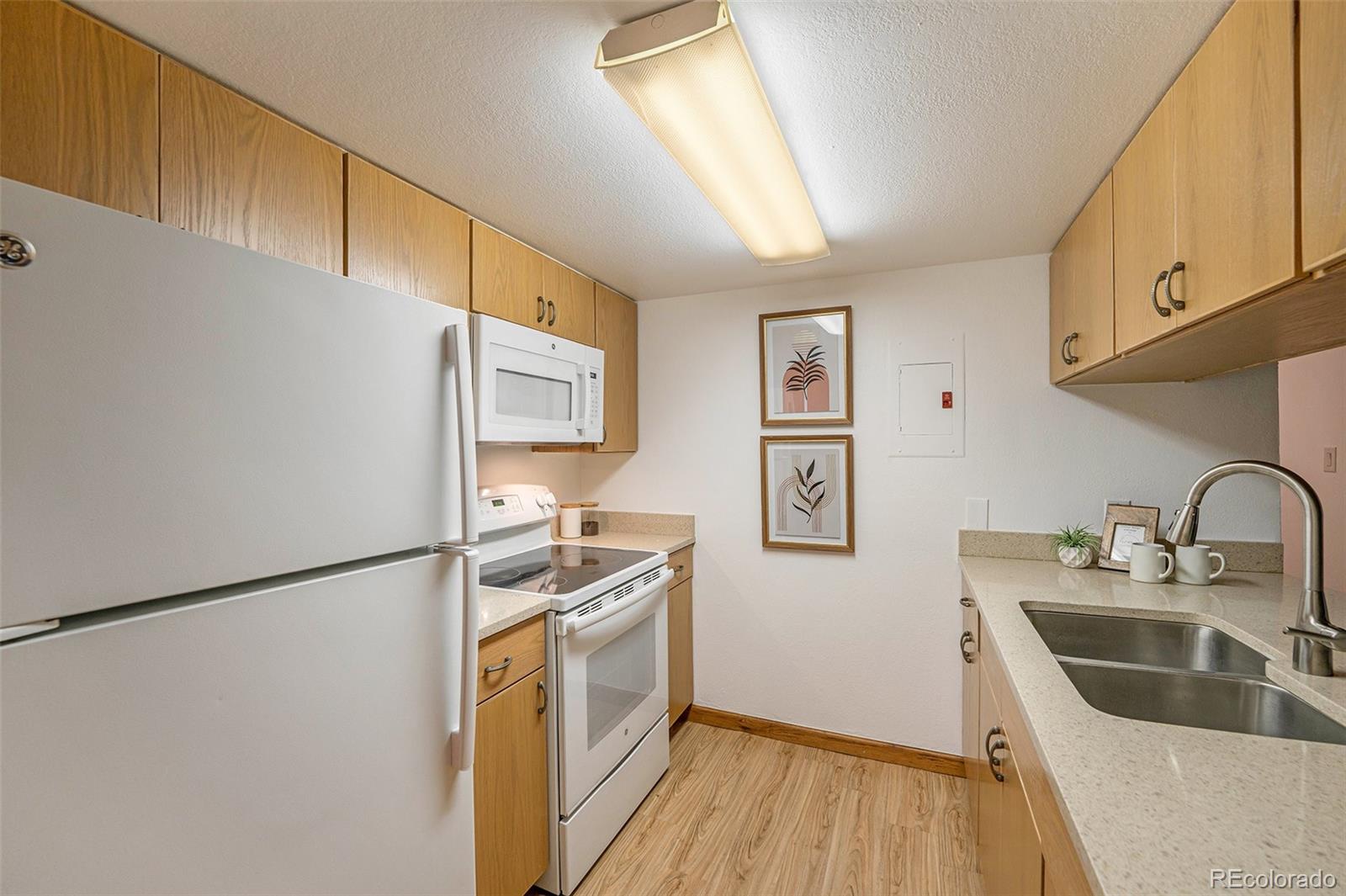 6388 Oak Court Unit: 205