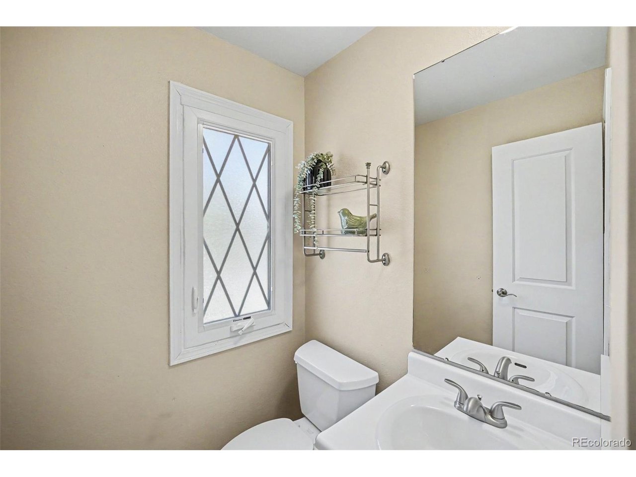 1811 S Quebec Way 240