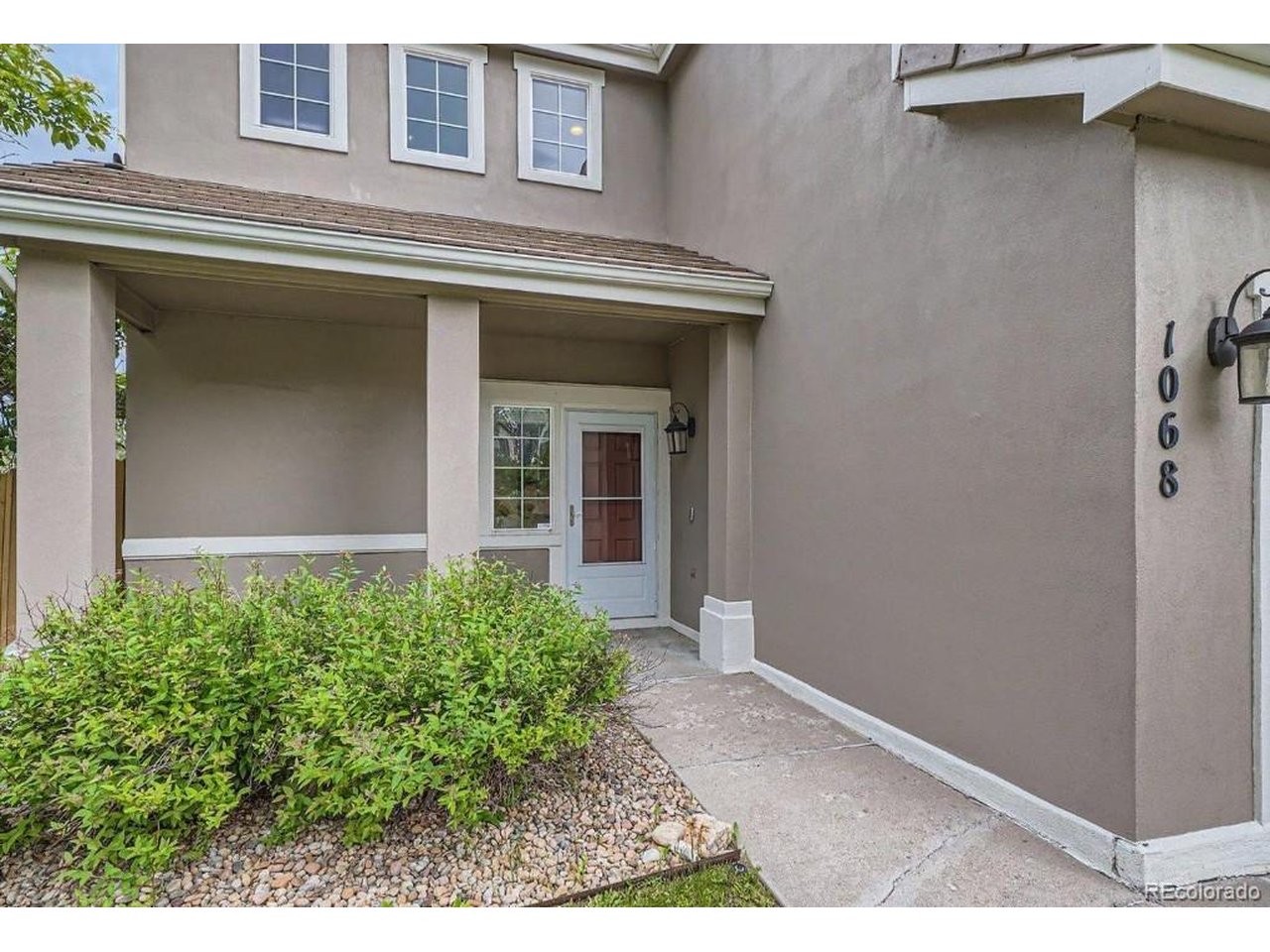 1068 Huron Peak Ave