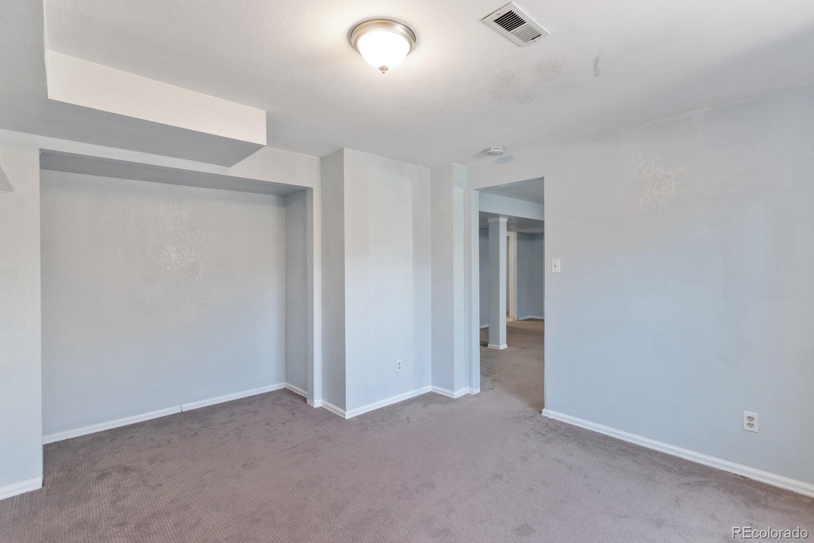 5686 W 109th Circle