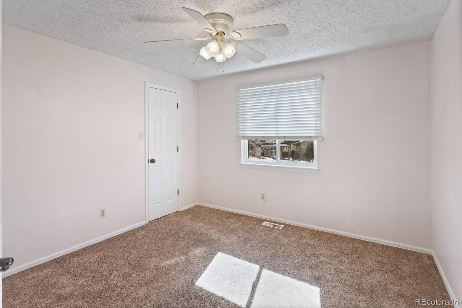 5686 W 109th Circle