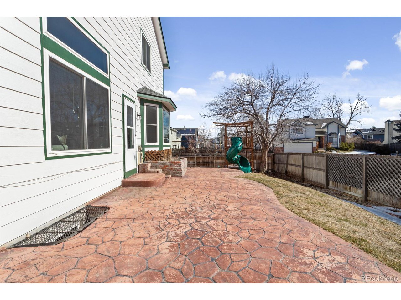 5686 W 109th Cir