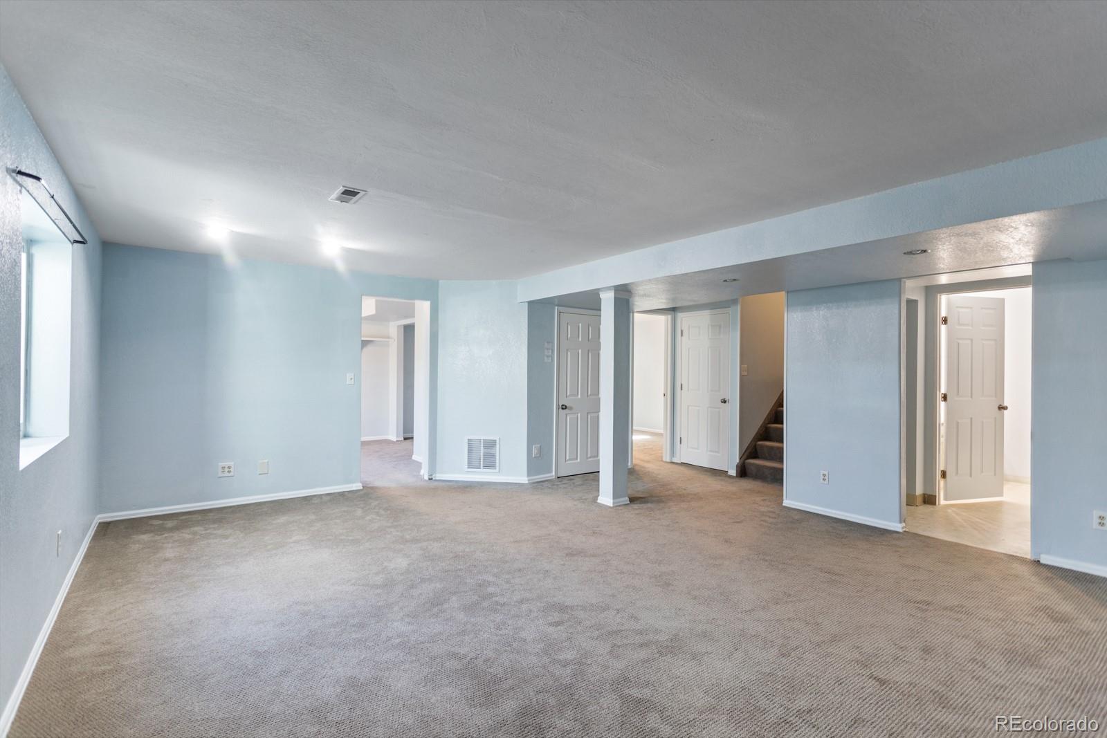 5686 W 109th Circle