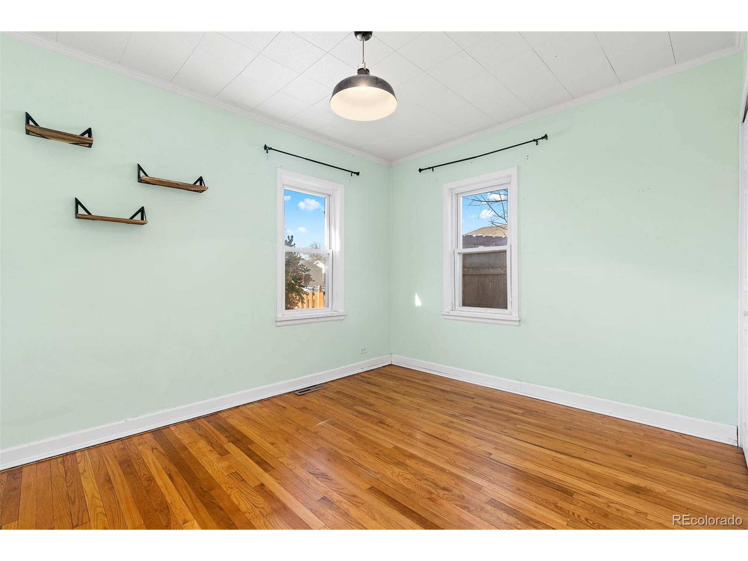 3130 S Washington St