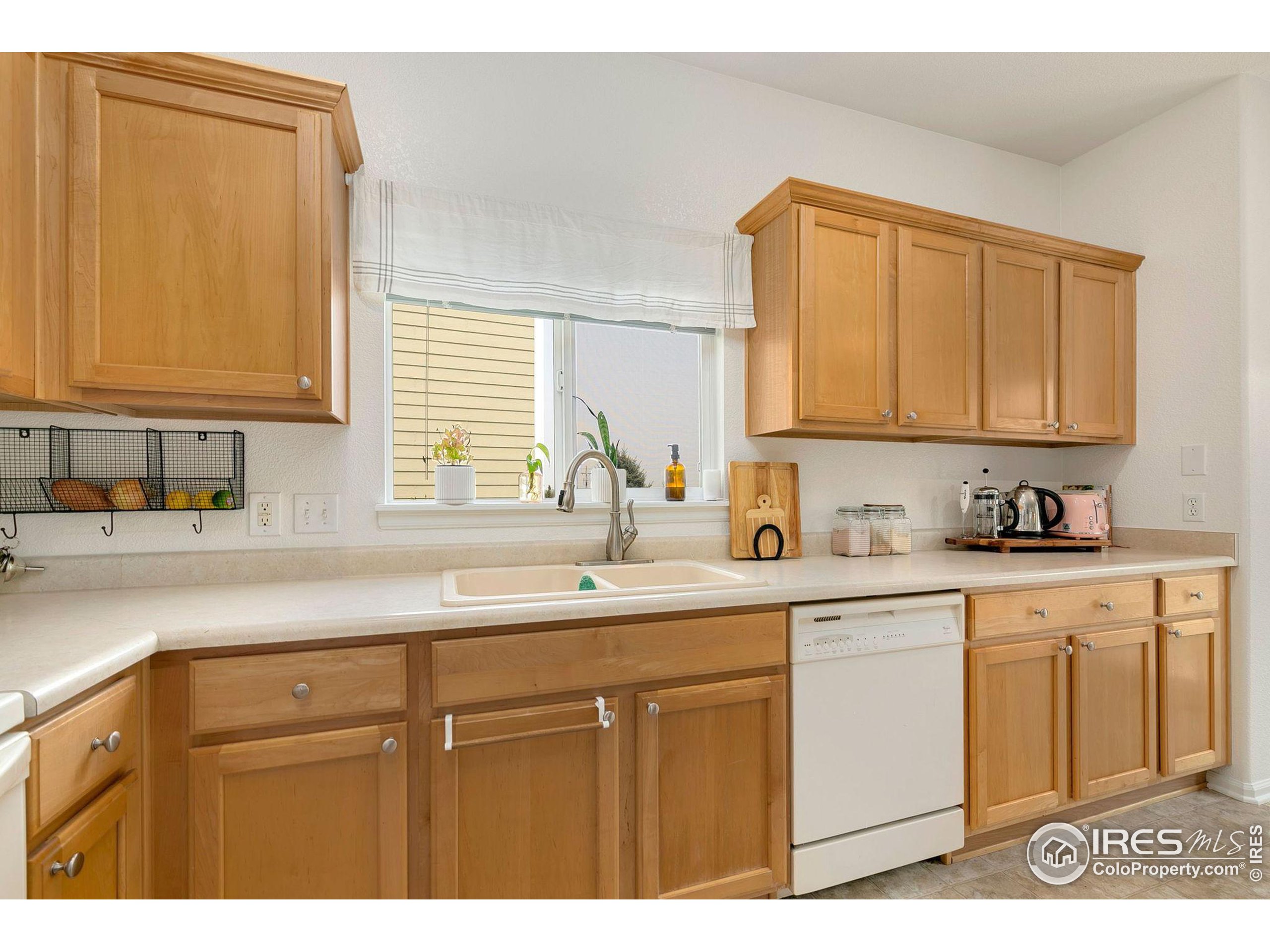 2814 Outrigger Way