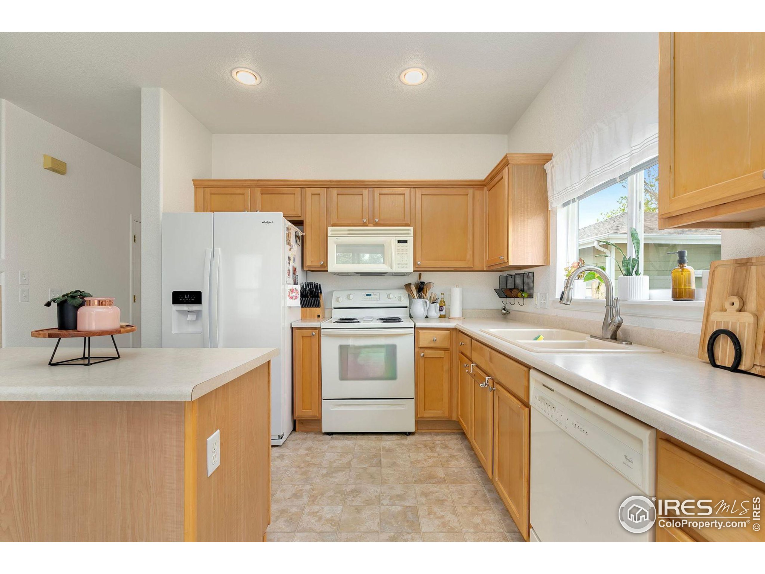 2814 Outrigger Way