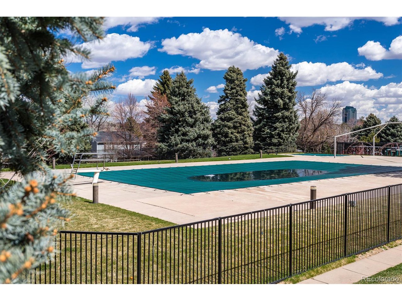 6634 E Easter Pl
