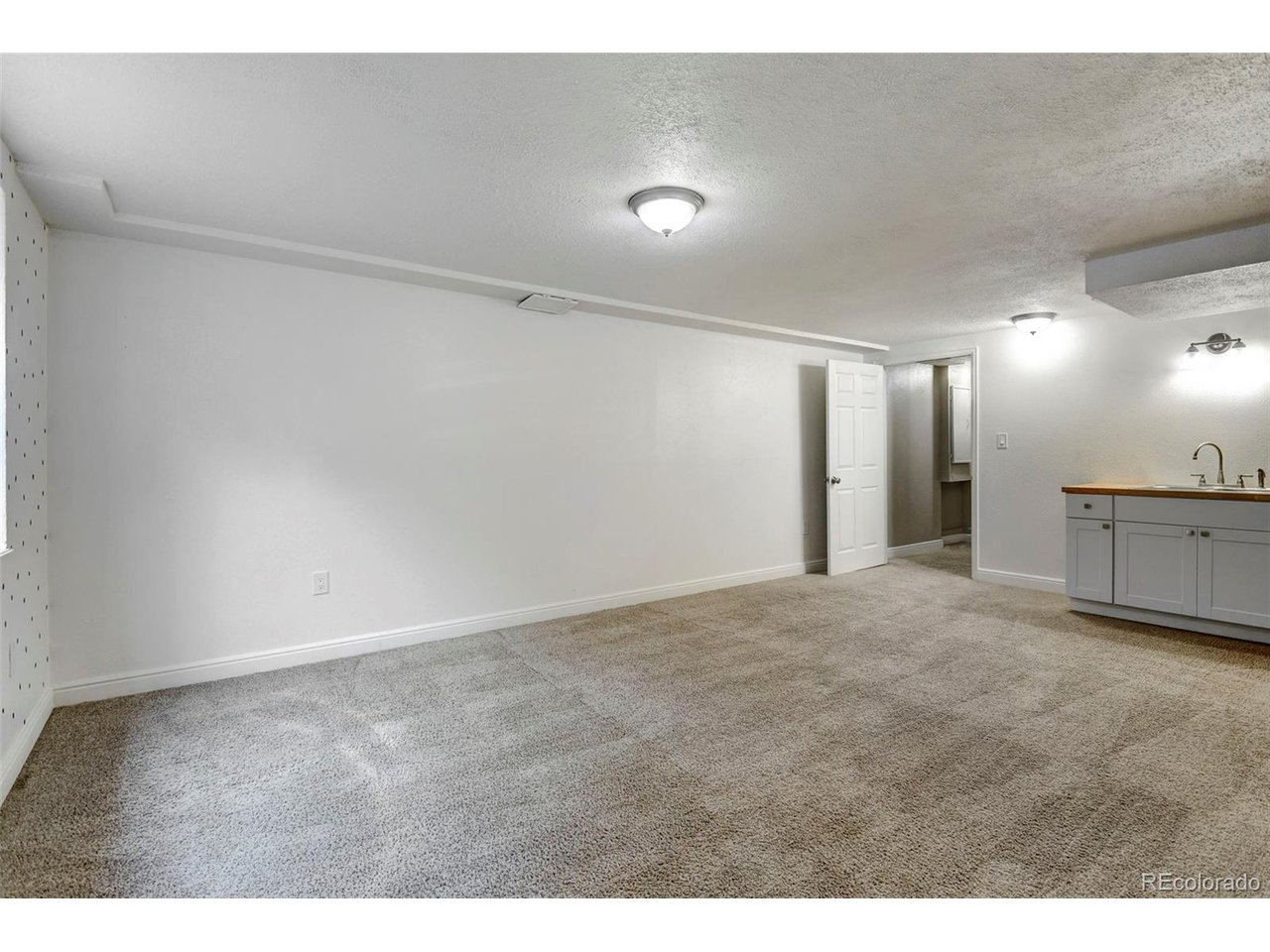 3122 Rock Creek Dr