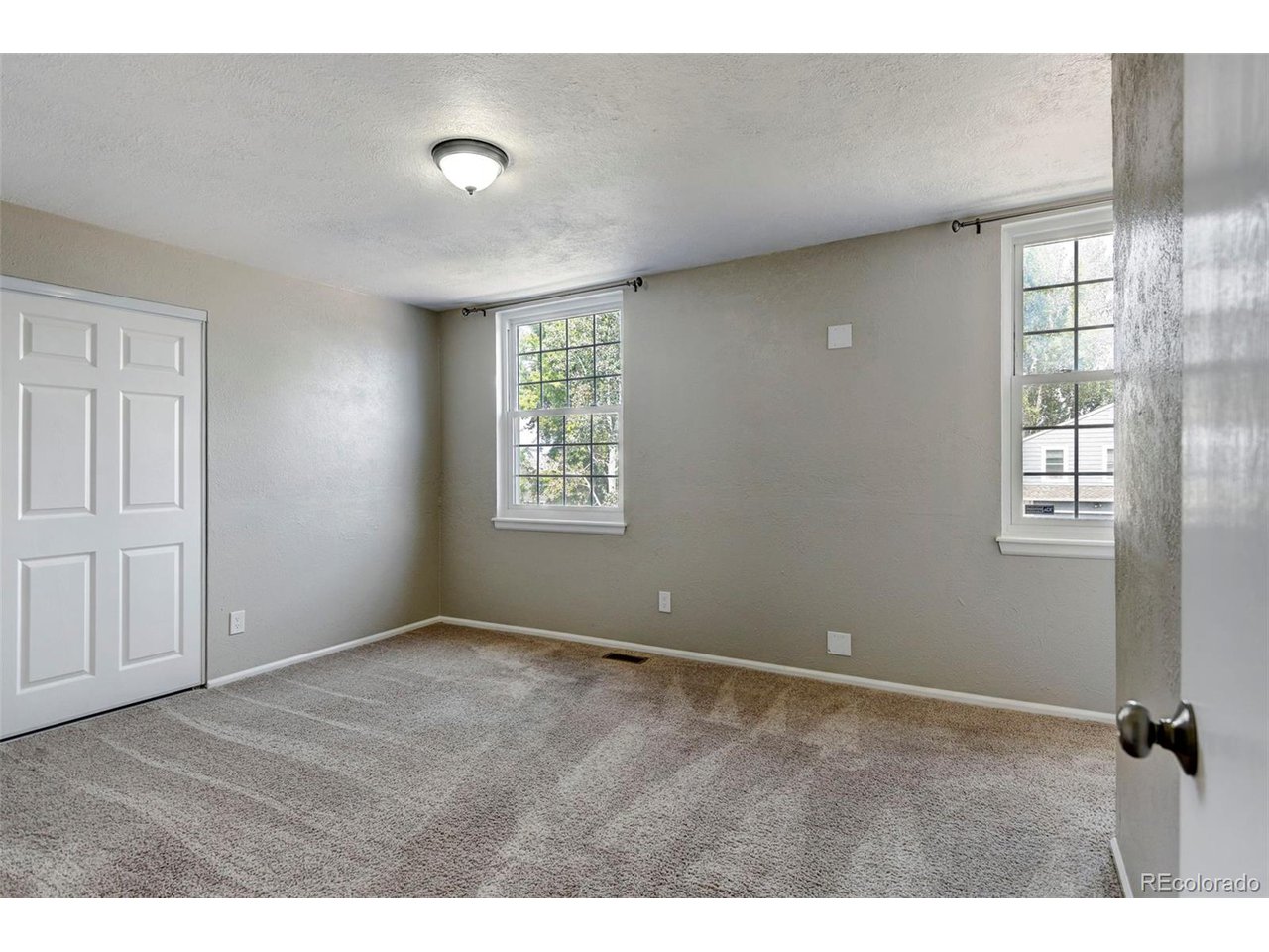 3122 Rock Creek Dr