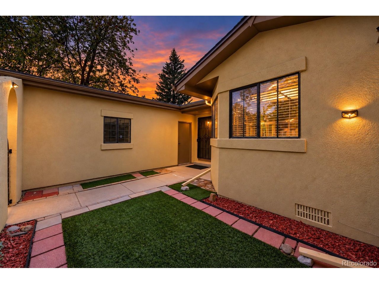 18603 E Layton Pl
