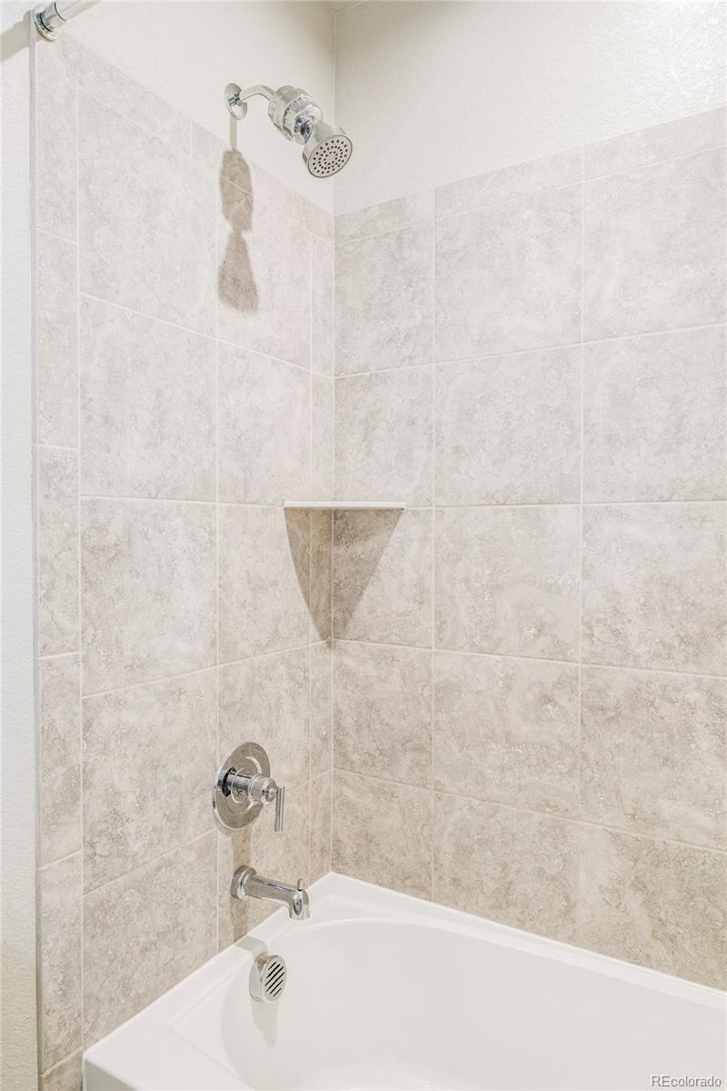 476 Hyde Park Circle