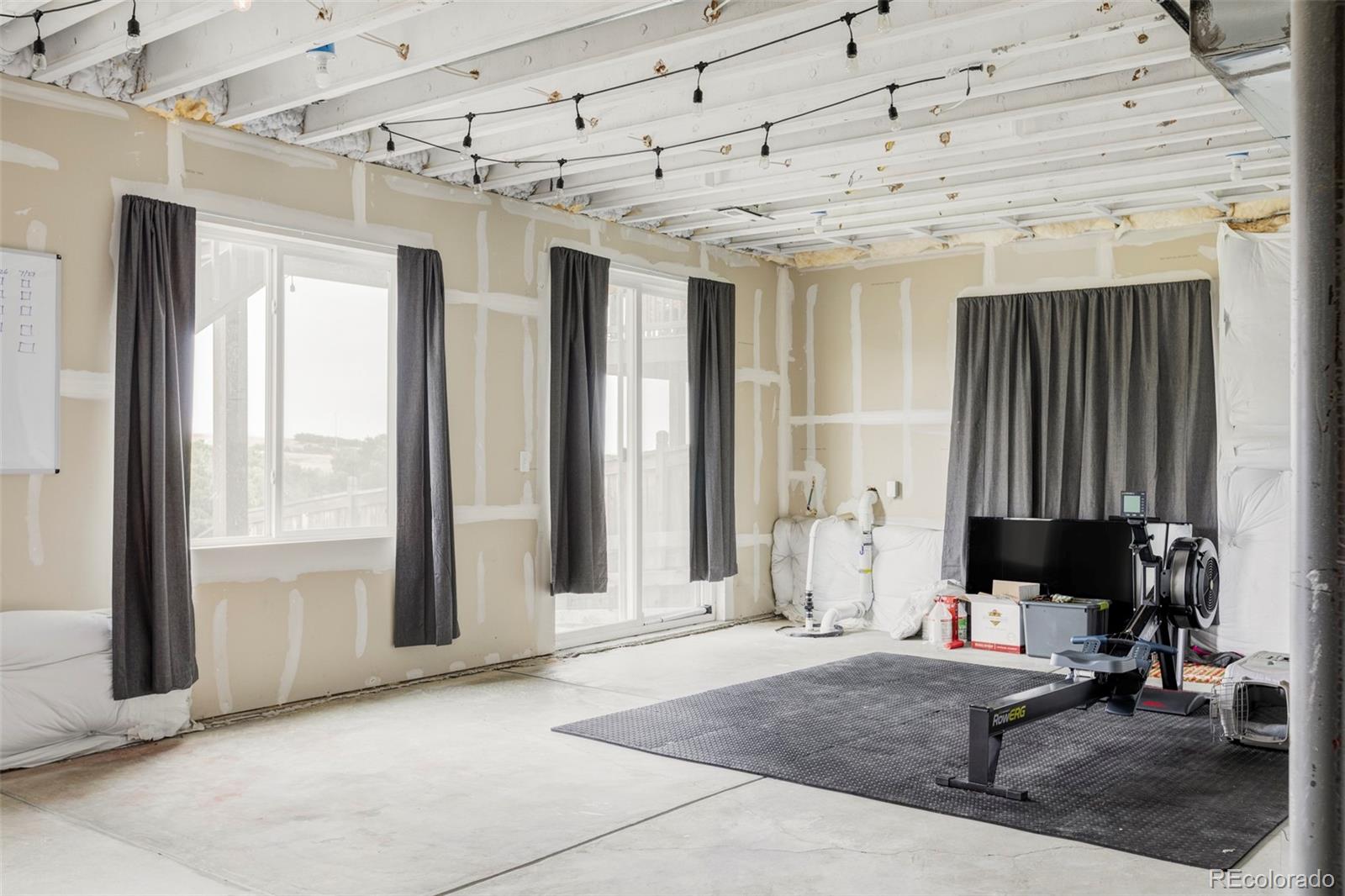 476 Hyde Park Circle