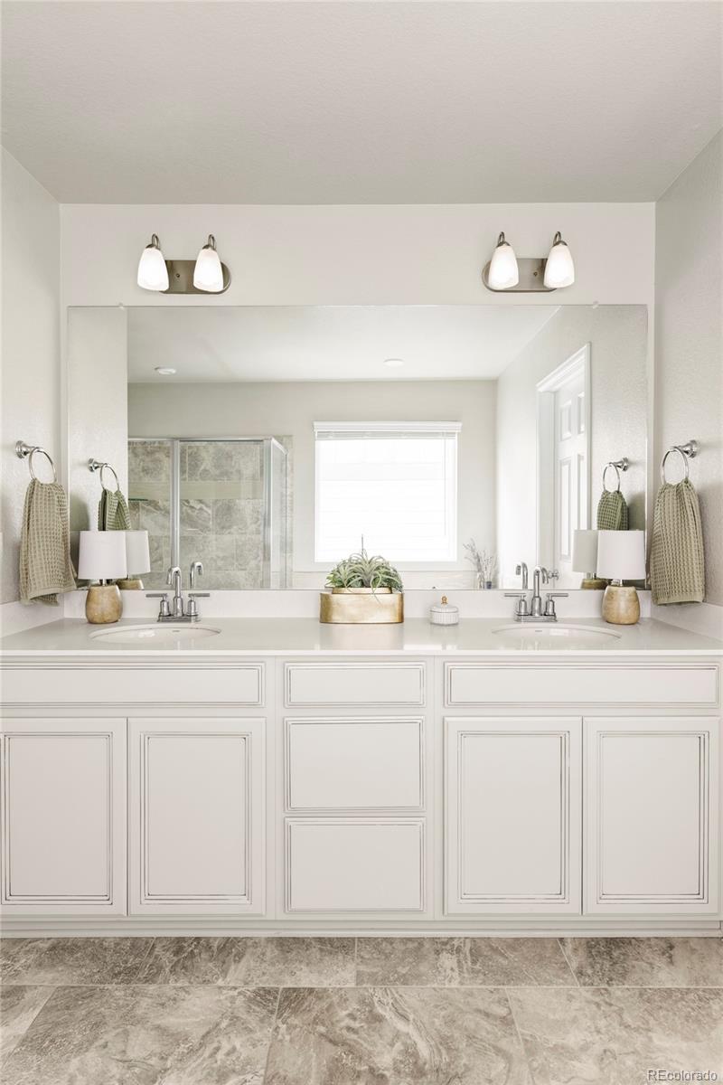 476 Hyde Park Circle