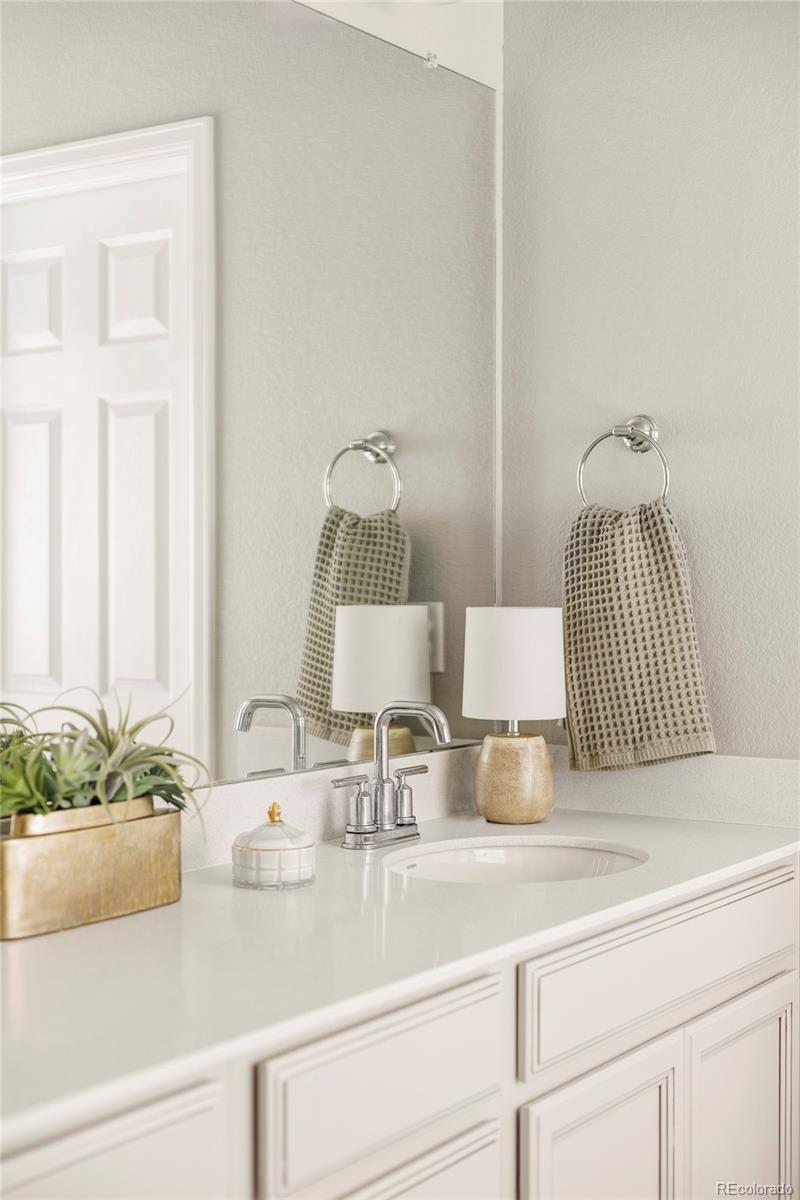 476 Hyde Park Circle